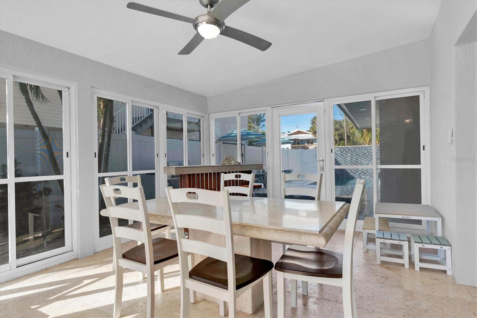 Image 17 of 45 For 519 South Drive