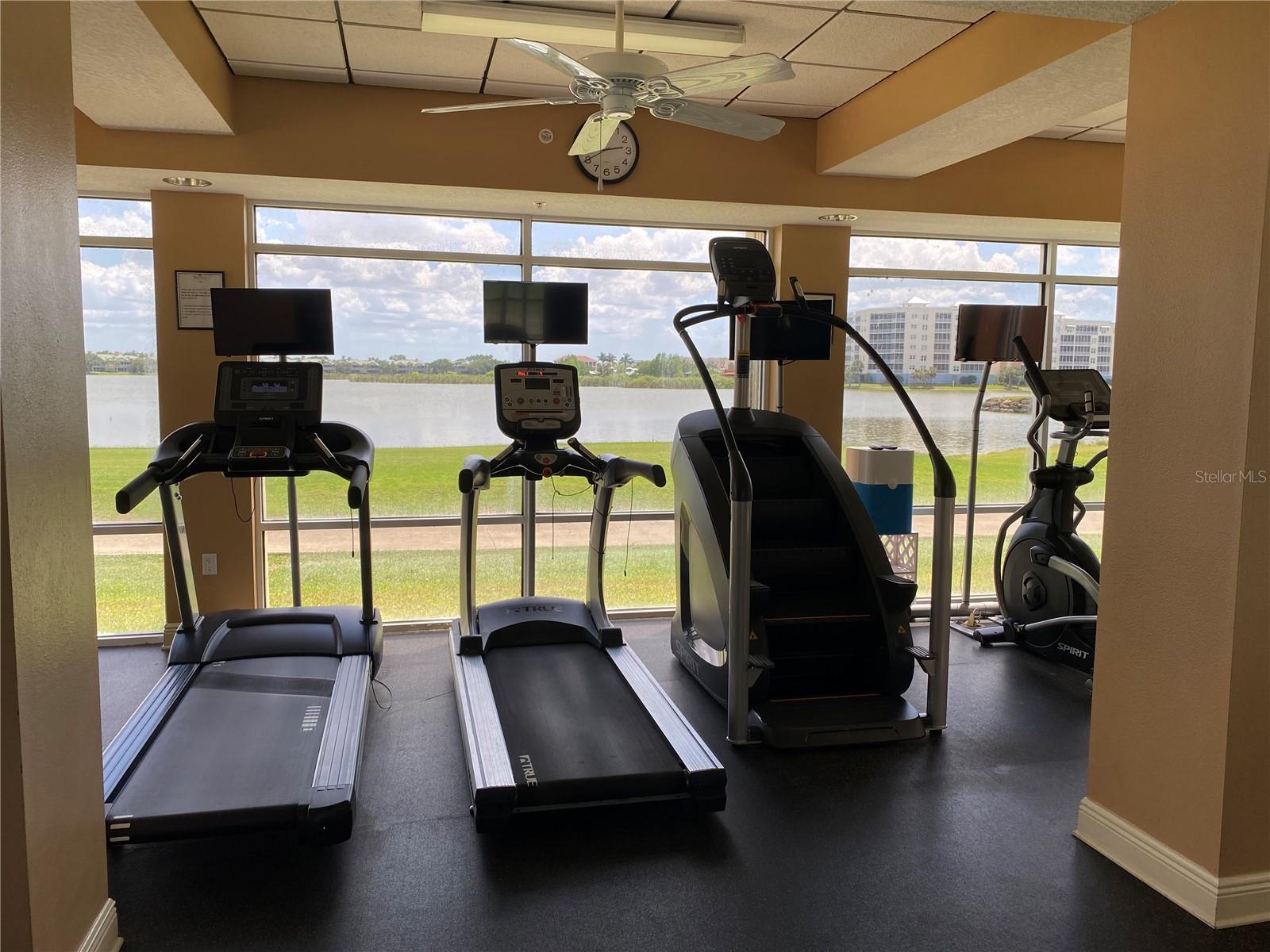 Image 45 of 66 For 6360 Watercrest Way 302