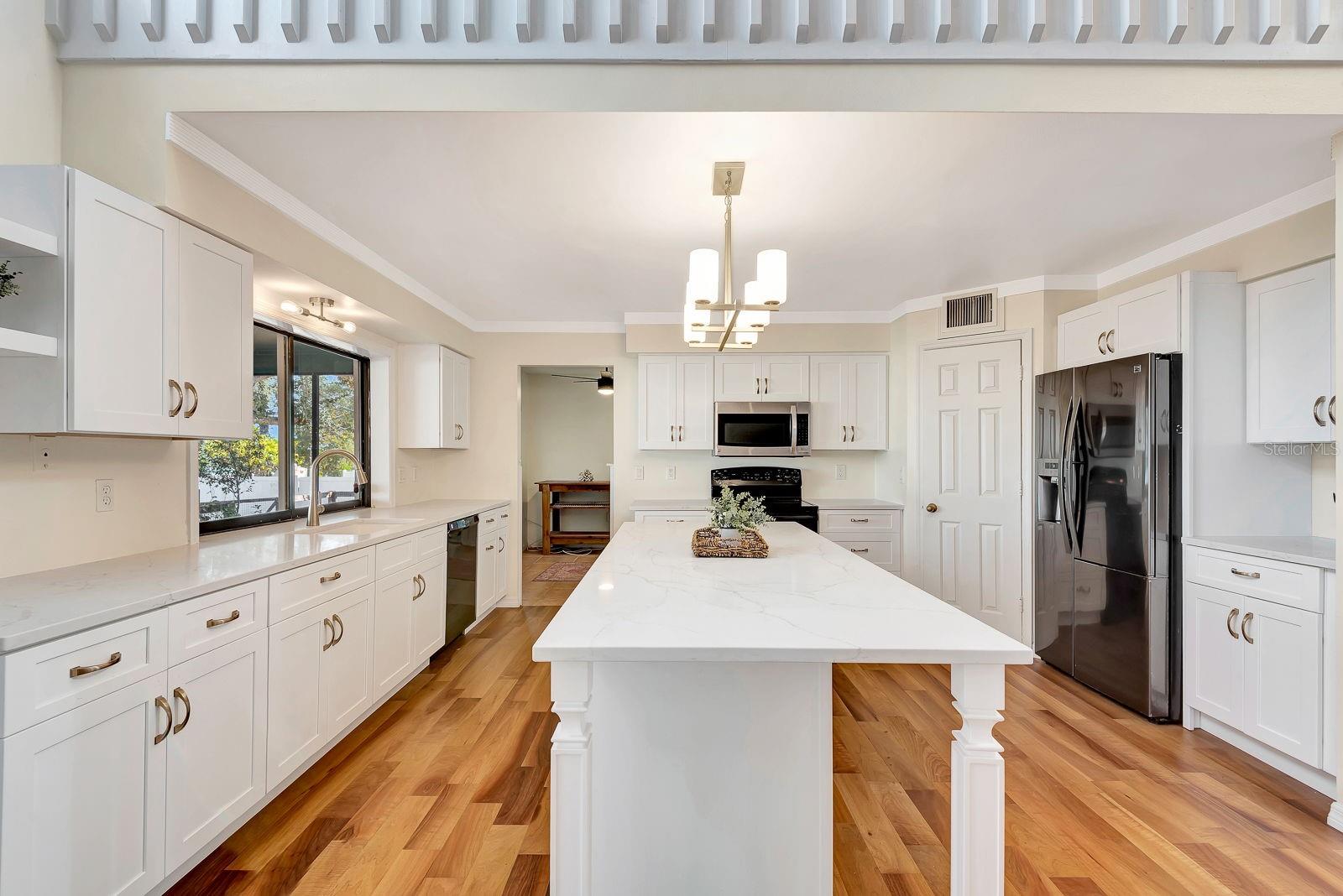 Image 24 of 72 For 4406 17th Street W