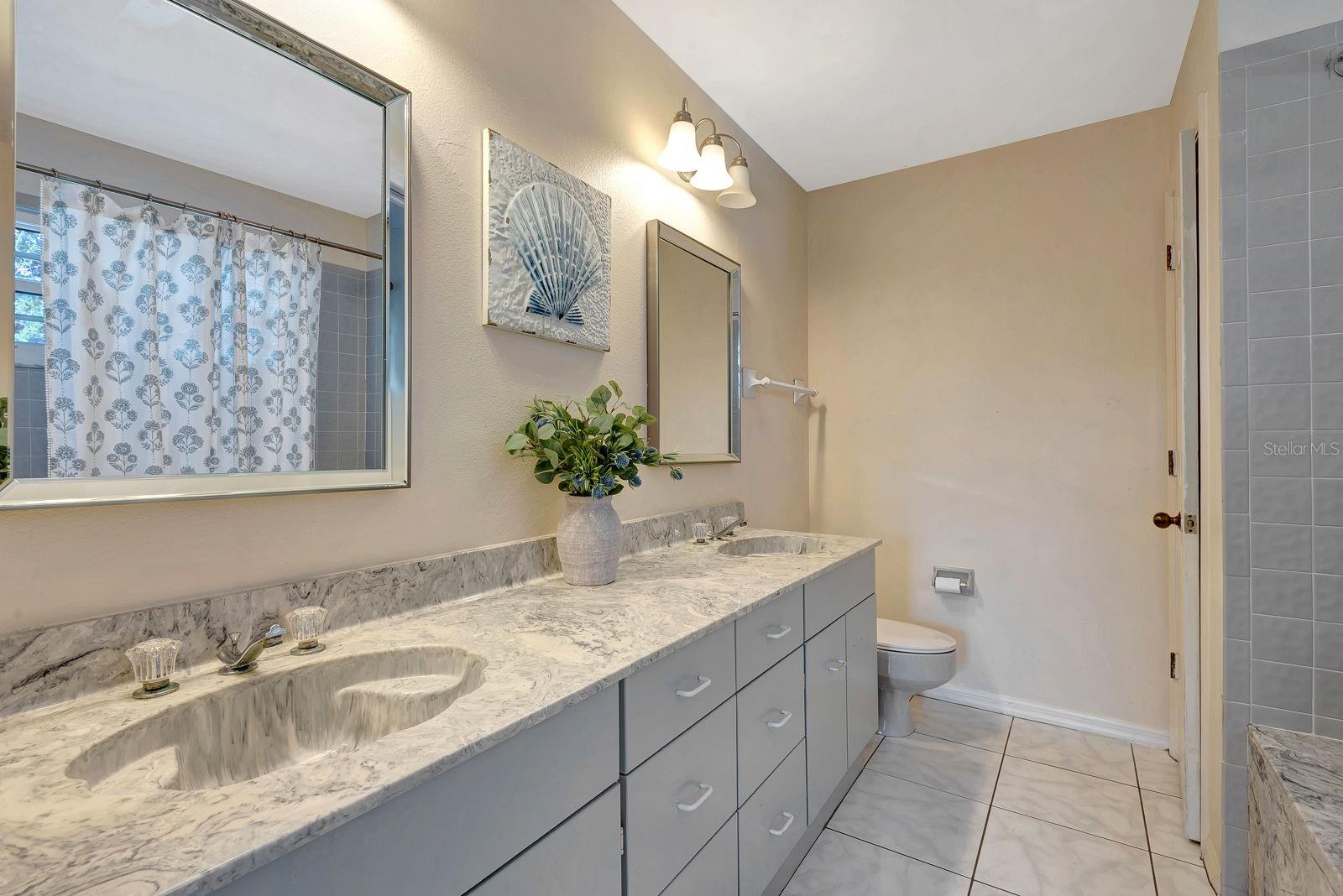 Image 45 of 72 For 4406 17th Street W