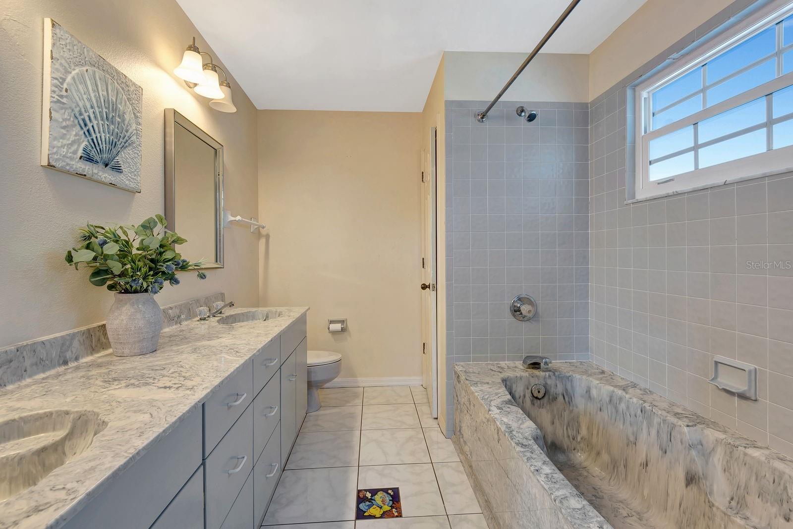 Image 46 of 72 For 4406 17th Street W