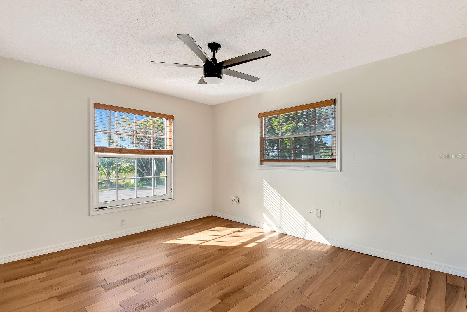 Image 9 of 72 For 4406 17th Street W