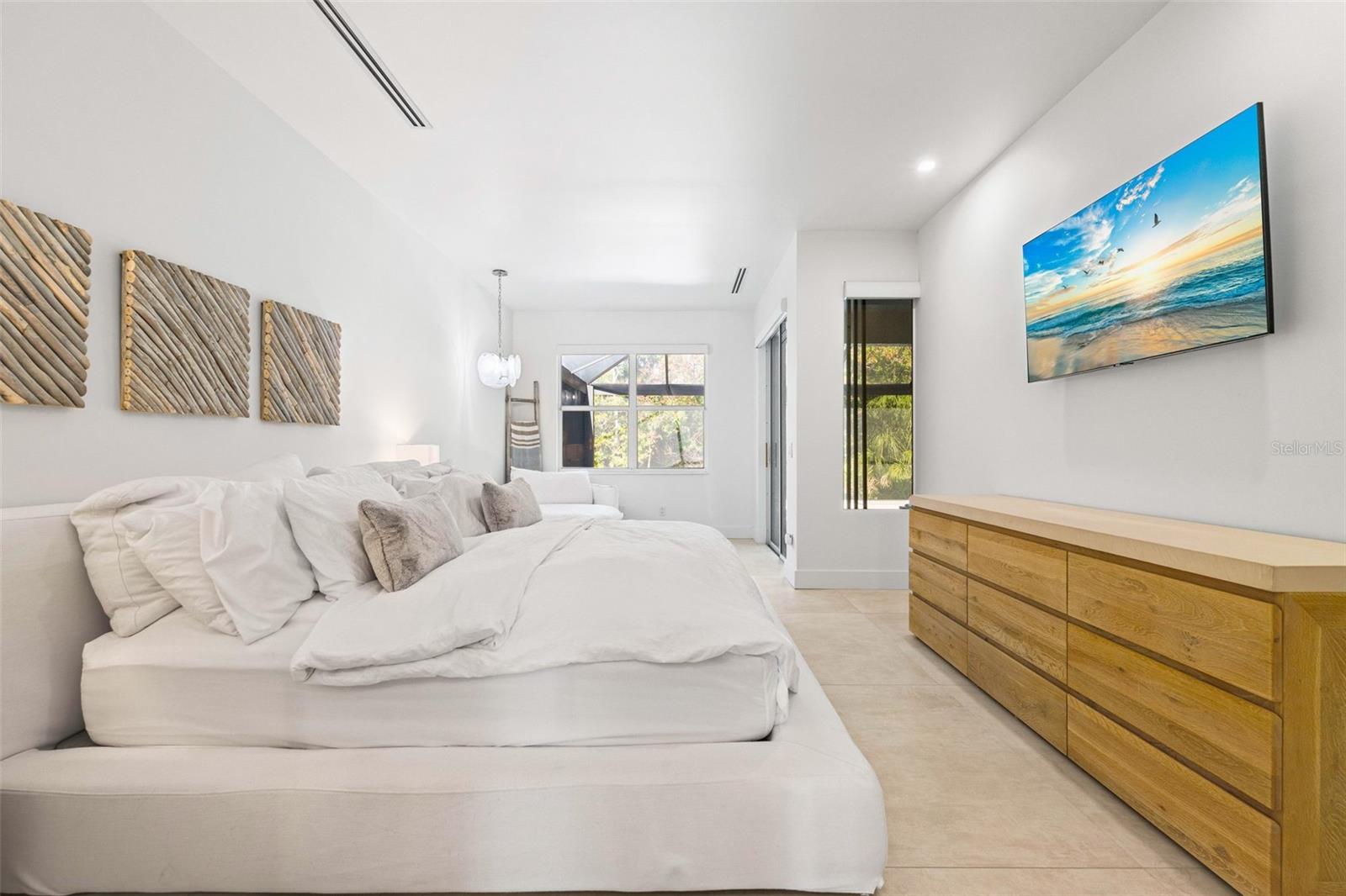 Image 18 of 45 For 6669 Windjammer Place