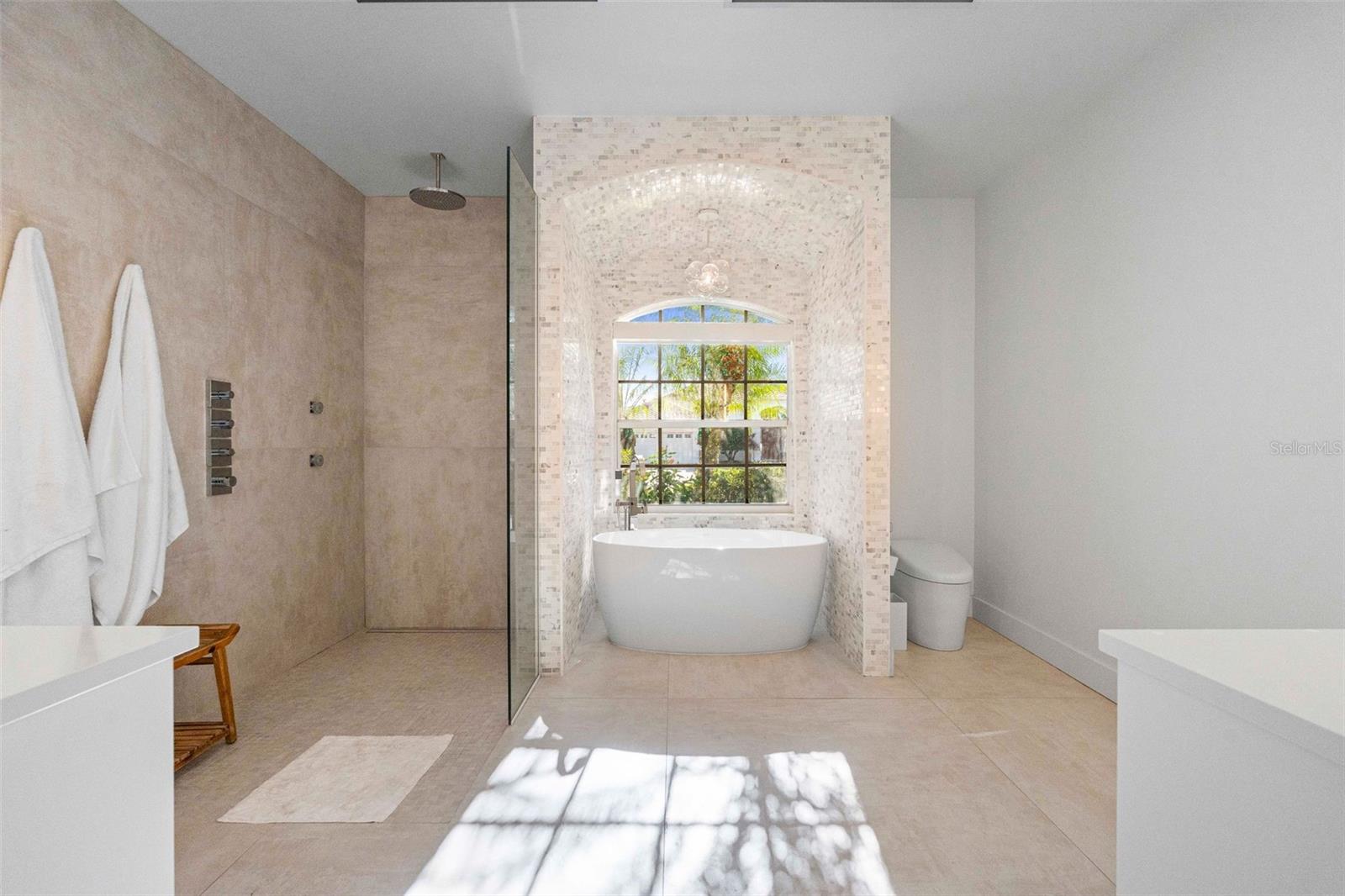 Image 22 of 45 For 6669 Windjammer Place