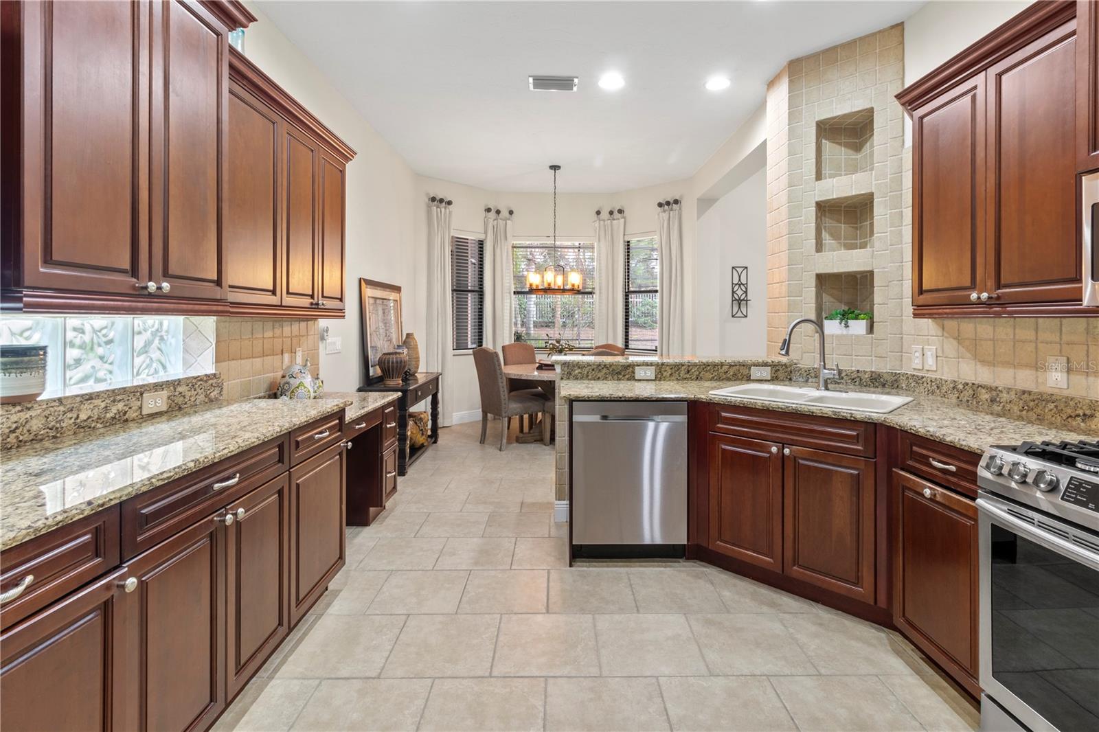 Image 7 of 40 For 7339 Riviera Cove
