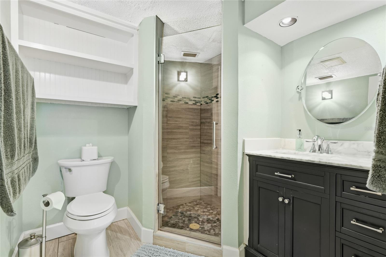 Image 16 of 32 For 2300 Stickney Point Road 102