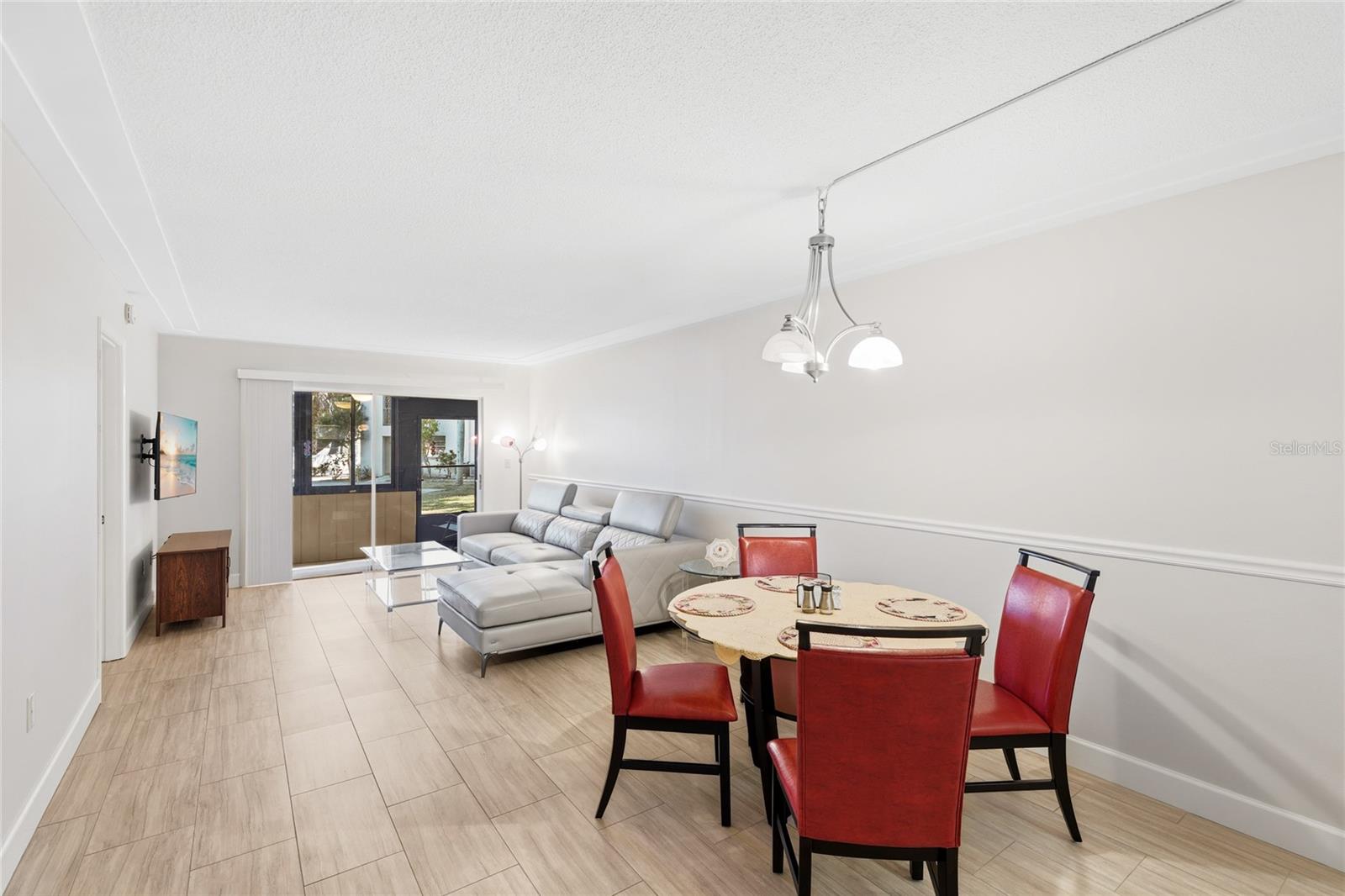 Image 2 of 32 For 2300 Stickney Point Road 102