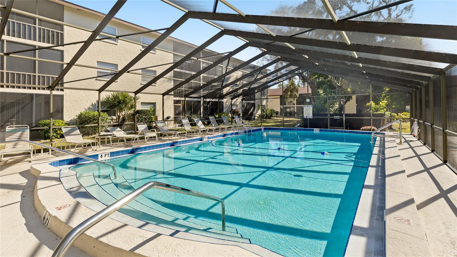 Image 29 of 32 For 2300 Stickney Point Road 102