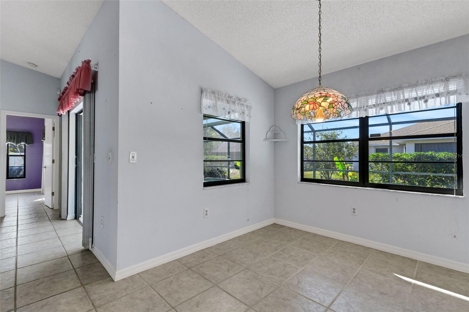 Image 18 of 52 For 5860 Milton Avenue