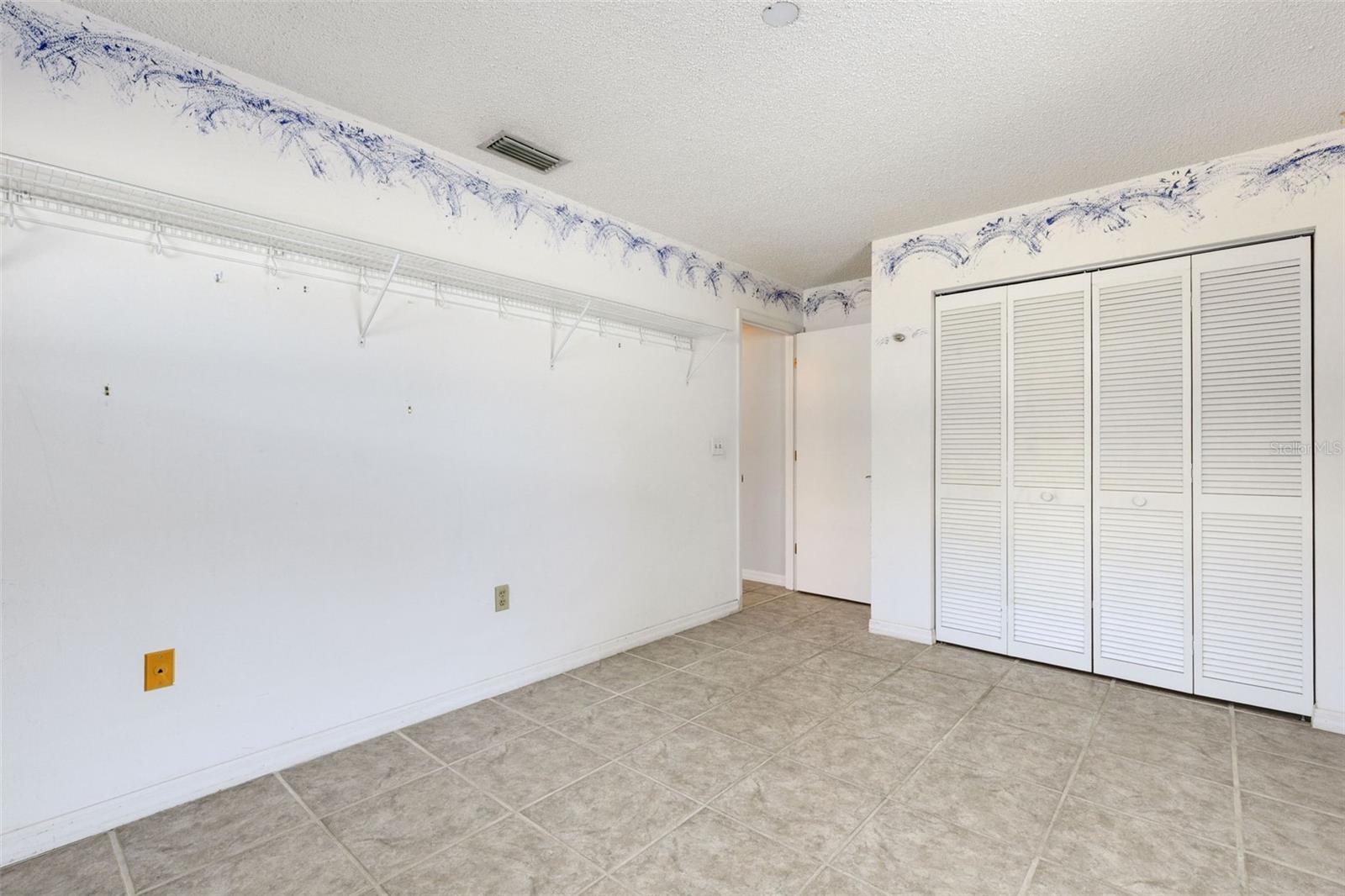 Image 32 of 52 For 5860 Milton Avenue