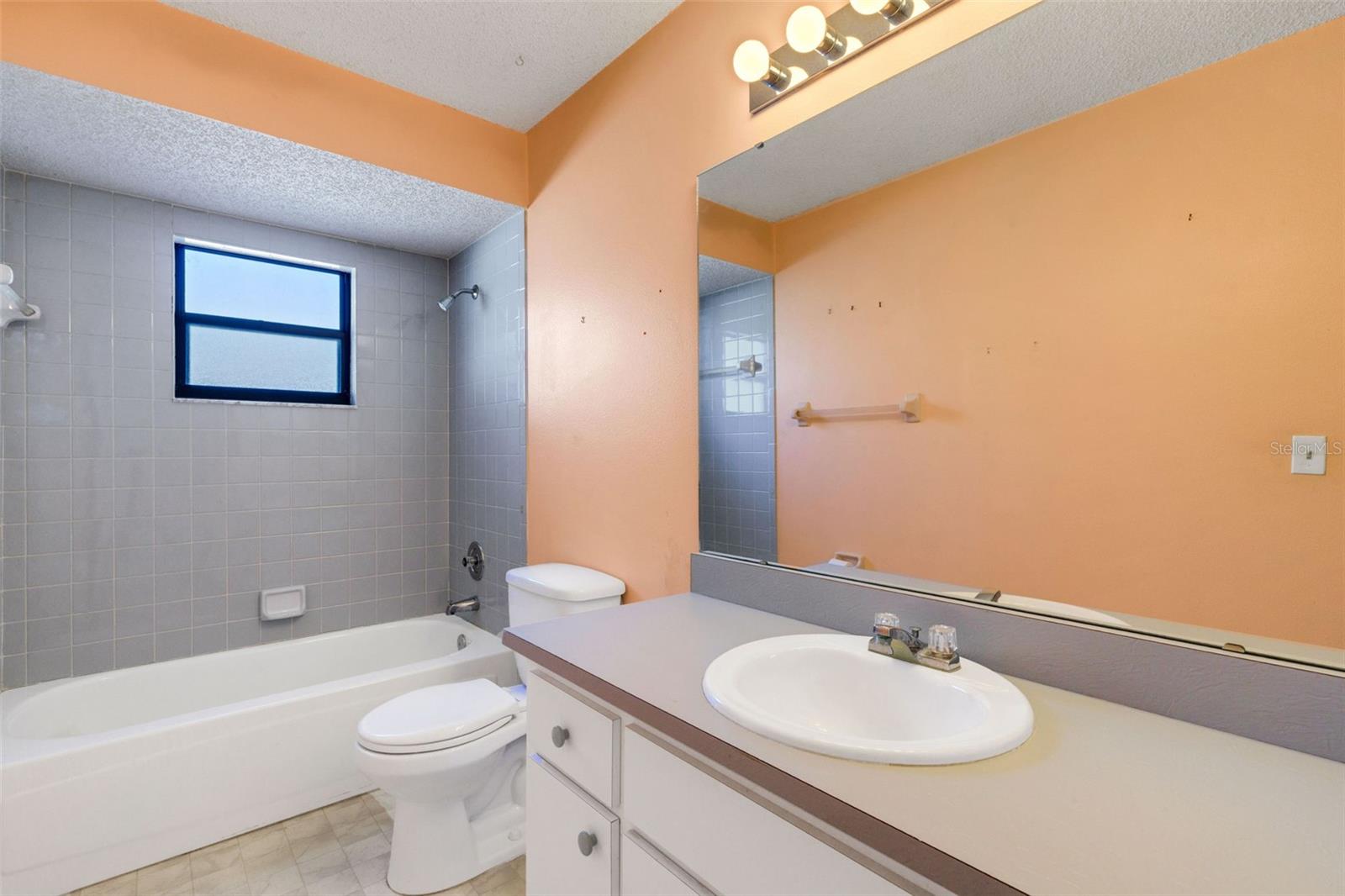 Image 34 of 52 For 5860 Milton Avenue