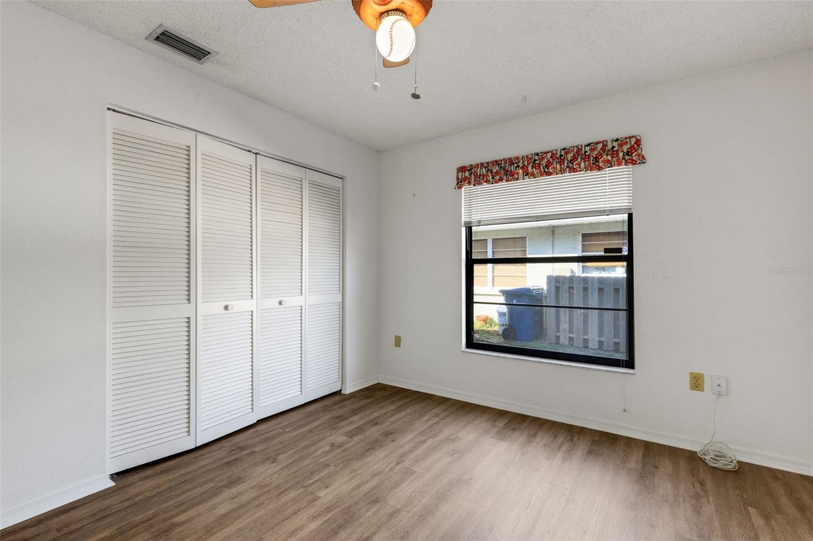 Image 36 of 52 For 5860 Milton Avenue