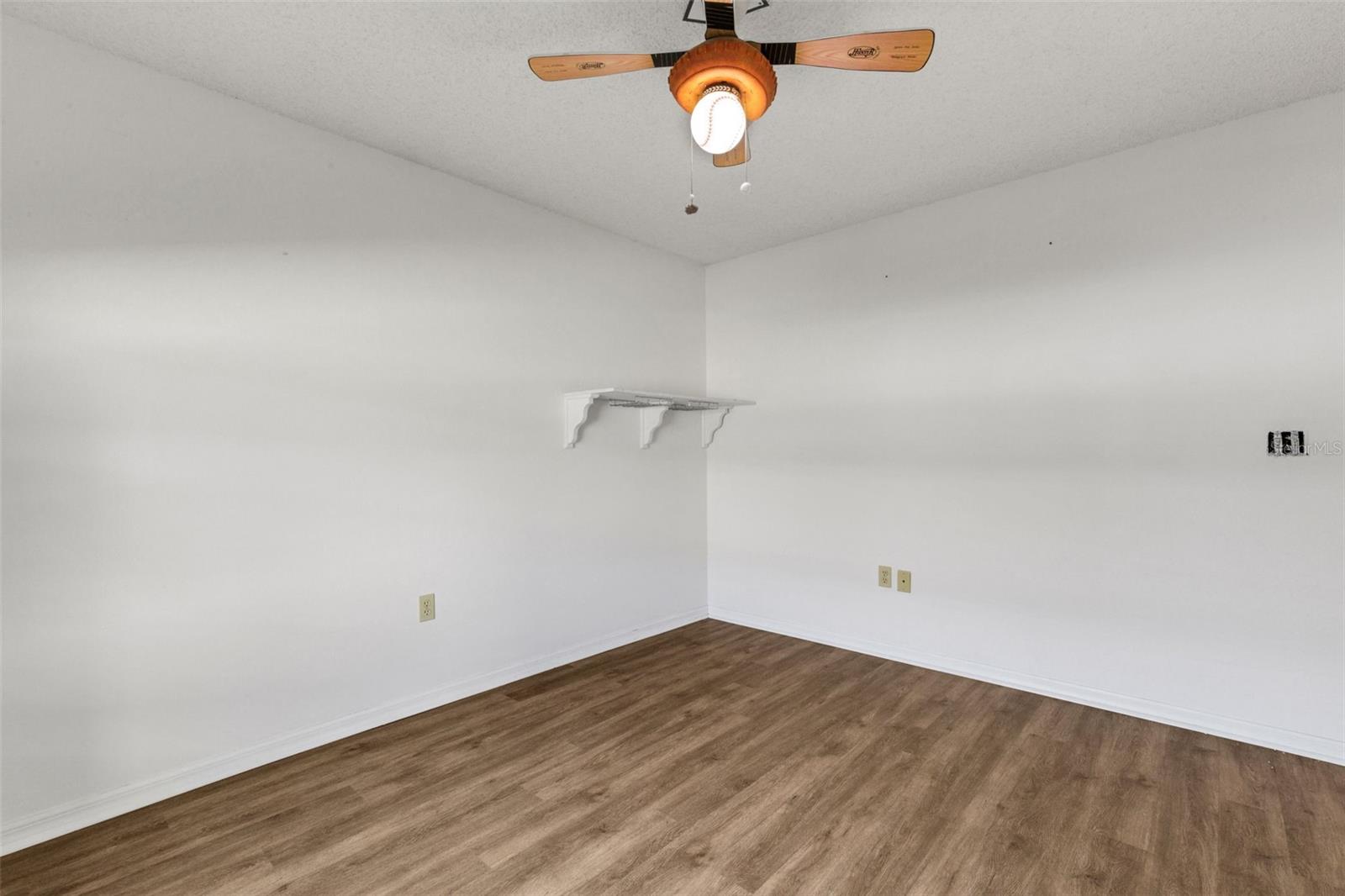 Image 37 of 52 For 5860 Milton Avenue