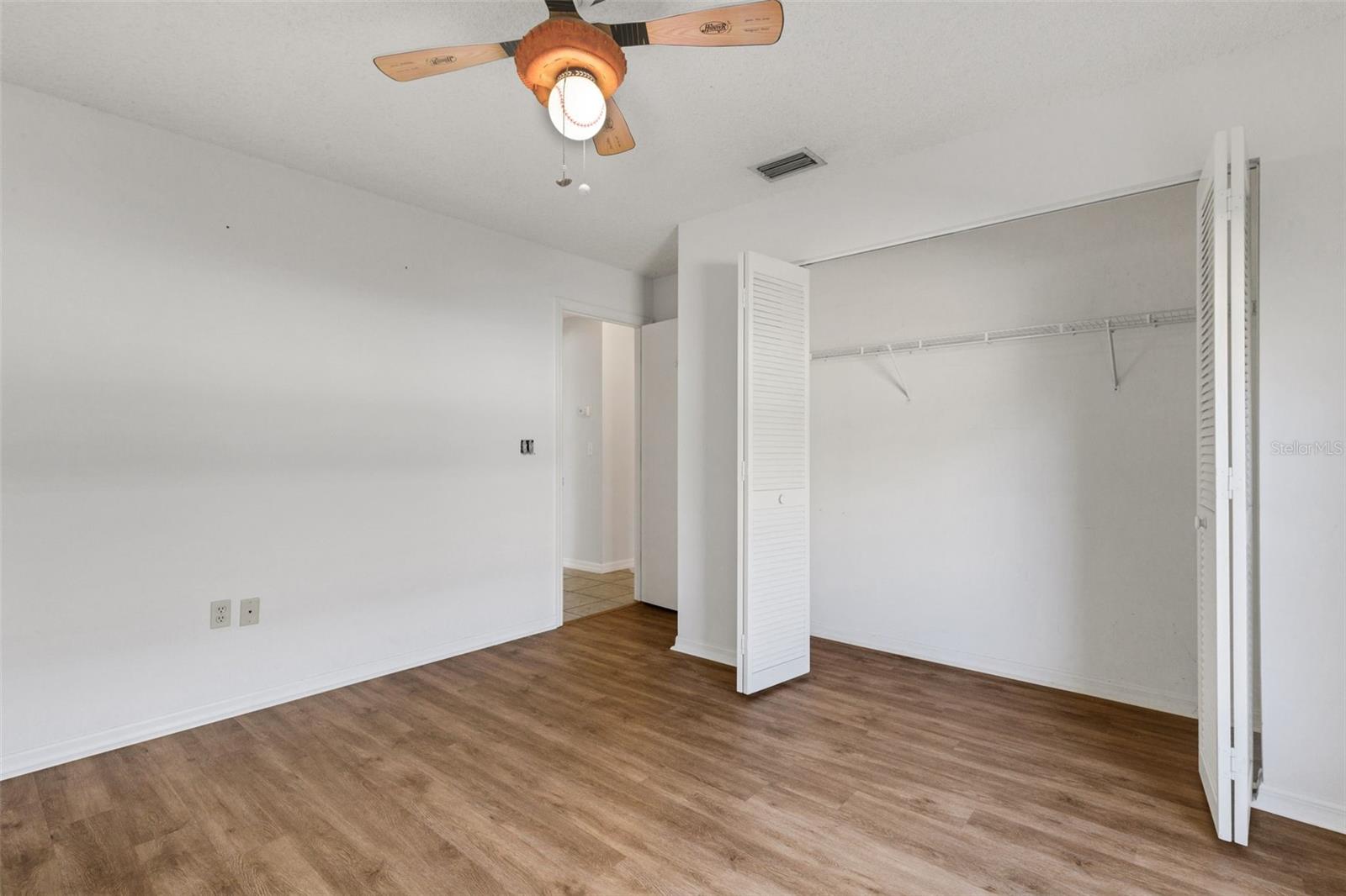 Image 39 of 52 For 5860 Milton Avenue