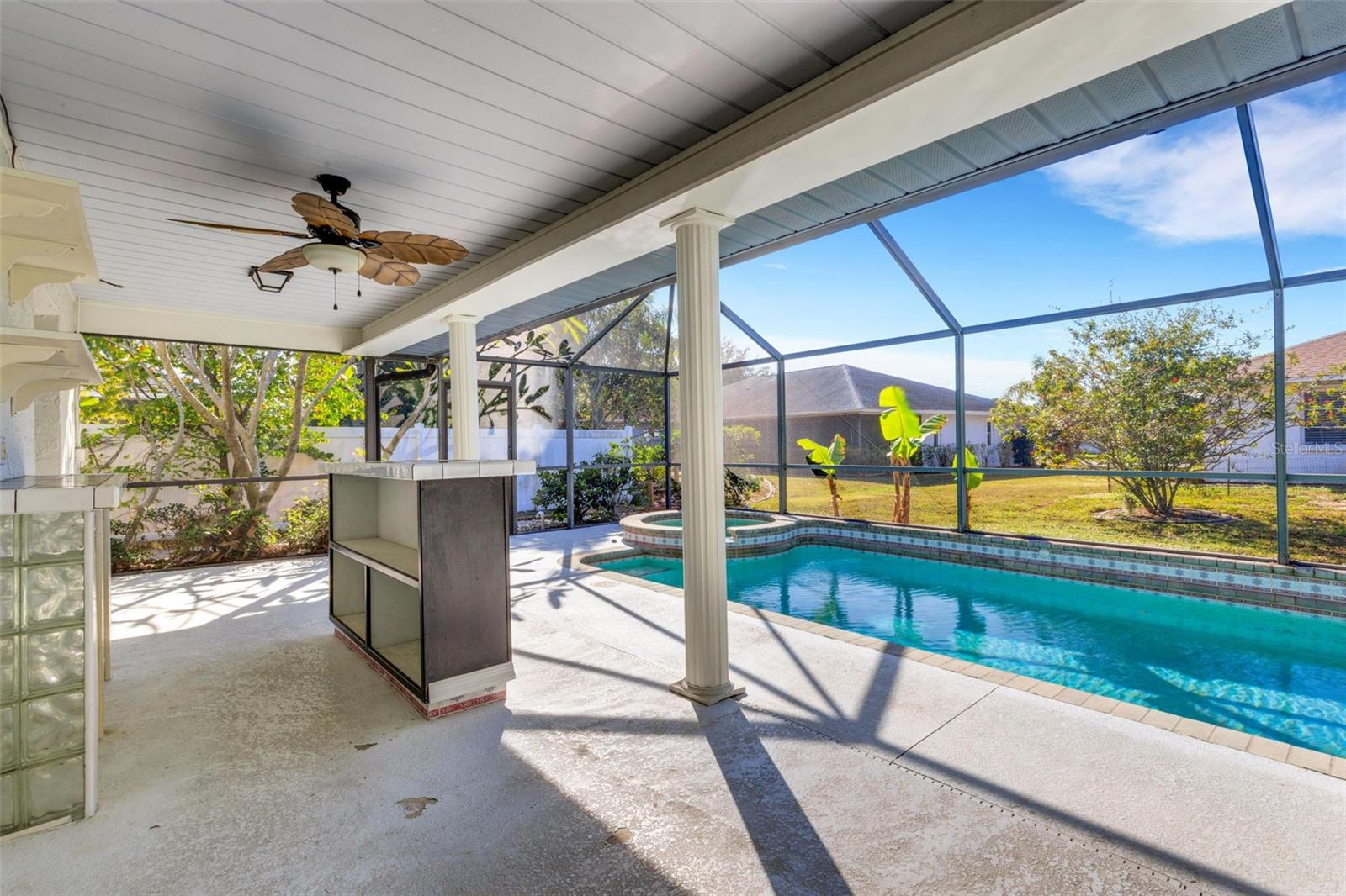 Image 40 of 52 For 5860 Milton Avenue