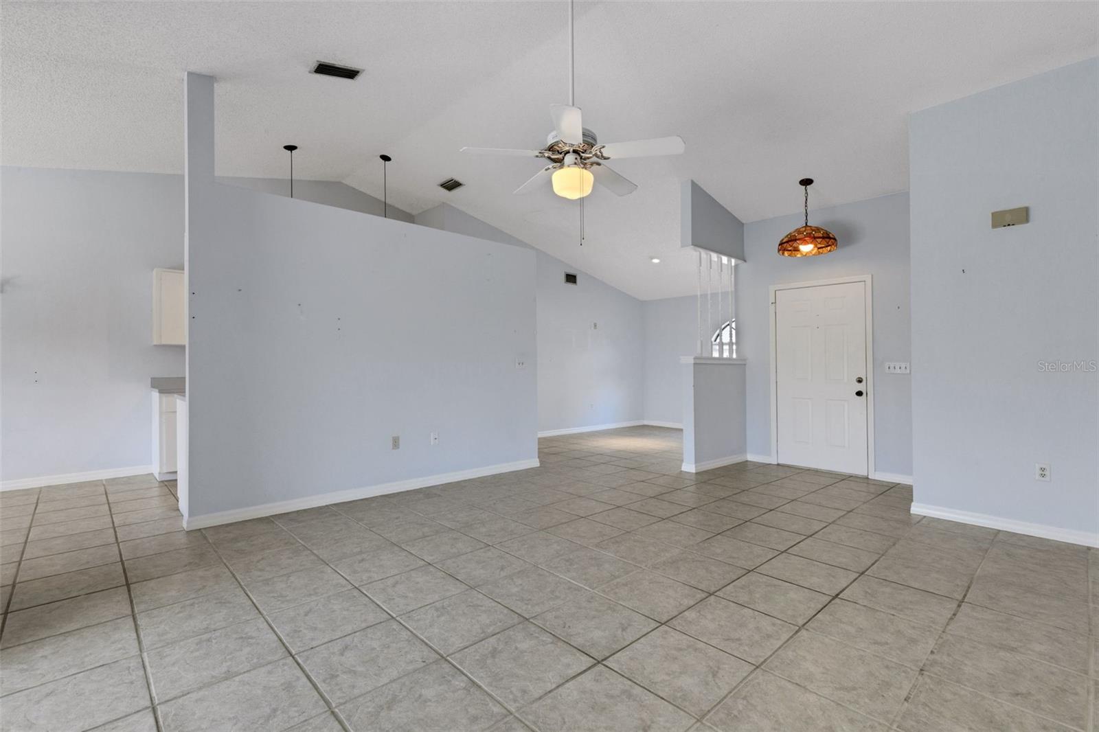 Image 6 of 52 For 5860 Milton Avenue