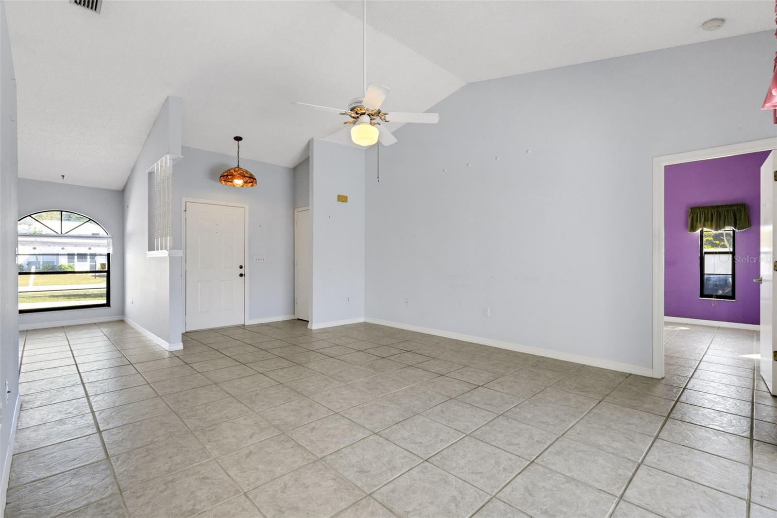 Image 7 of 52 For 5860 Milton Avenue