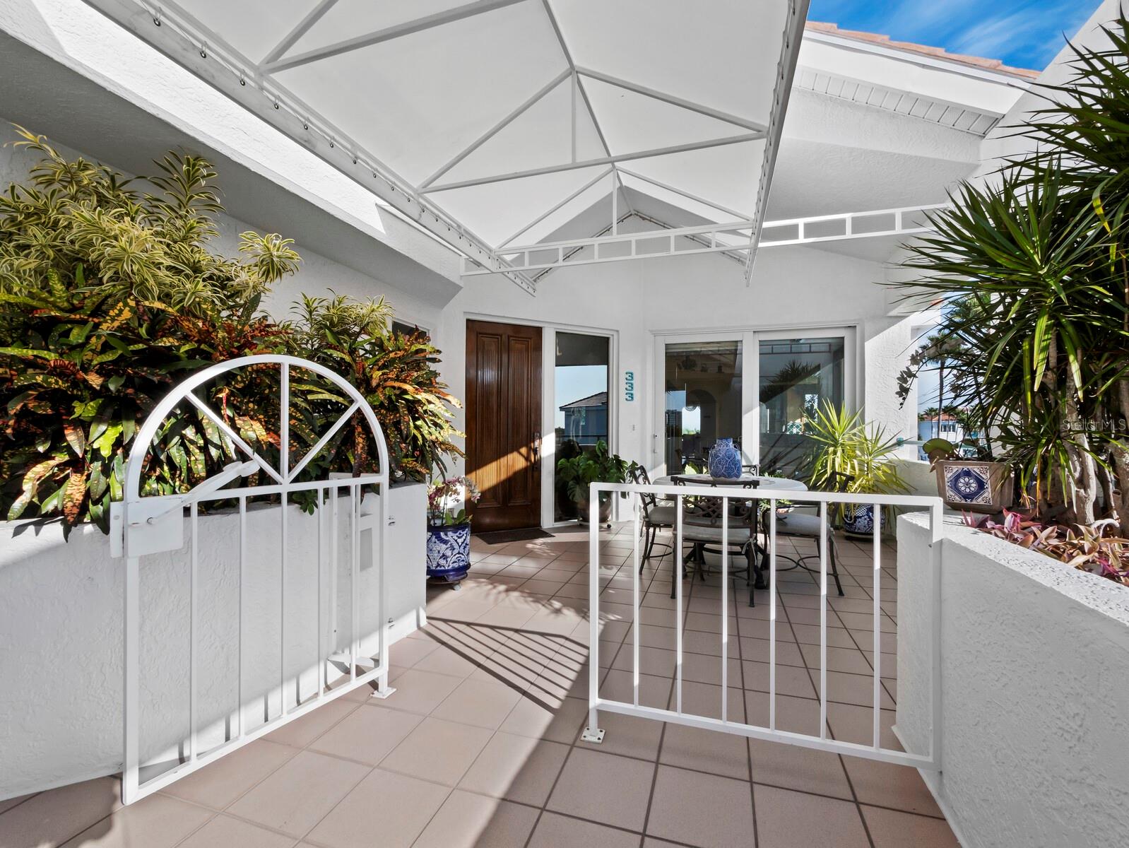 Image 2 of 59 For 360 Gulf Of Mexico Drive 333