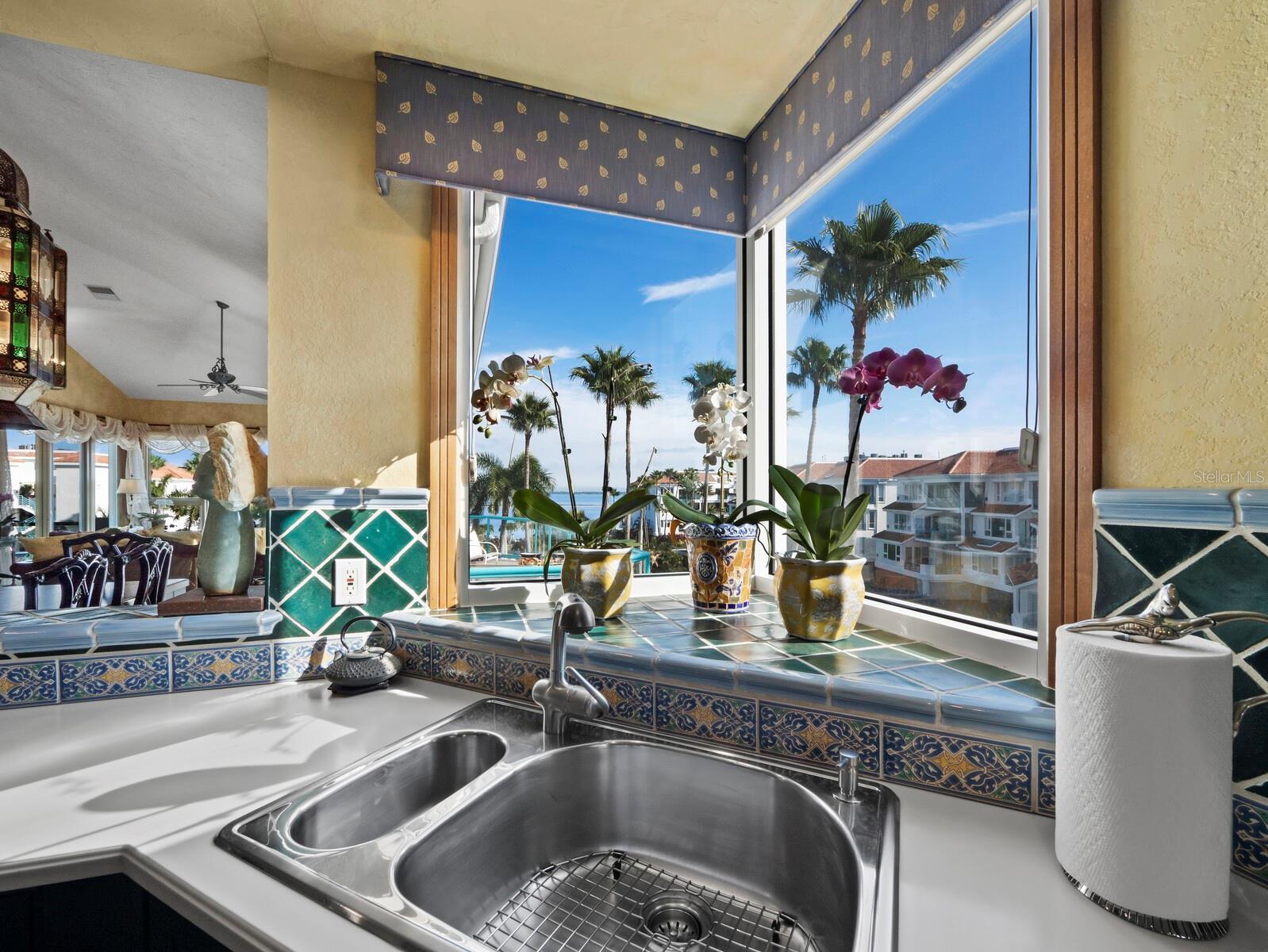 Image 27 of 59 For 360 Gulf Of Mexico Drive 333