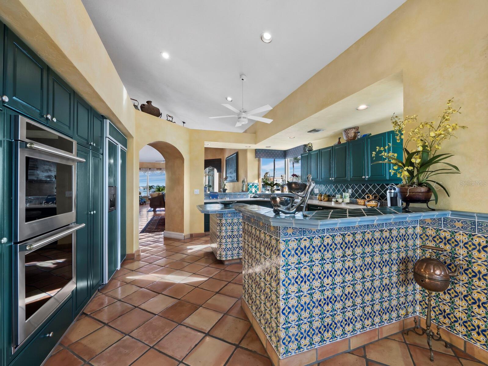 Image 28 of 59 For 360 Gulf Of Mexico Drive 333