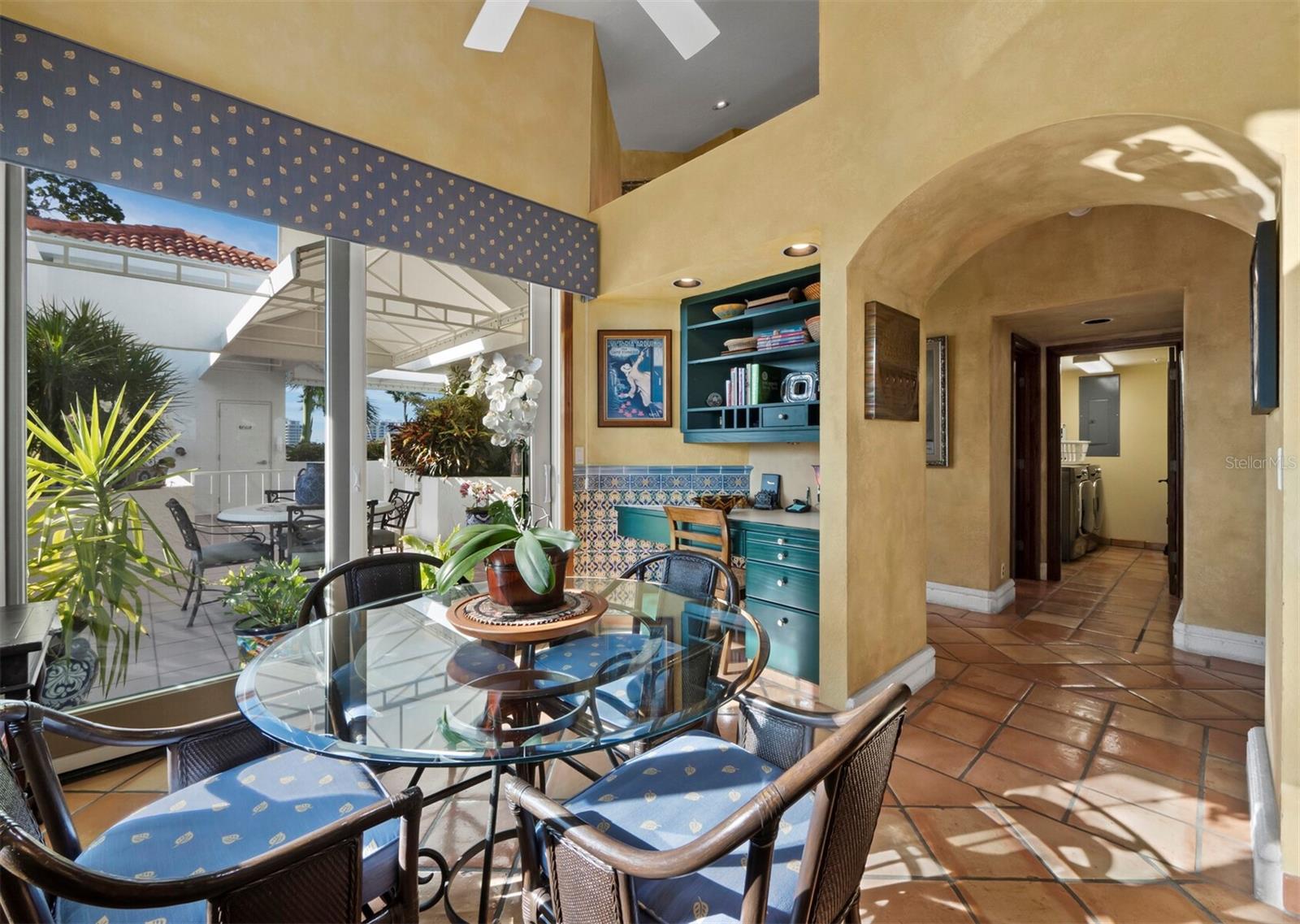 Image 31 of 59 For 360 Gulf Of Mexico Drive 333