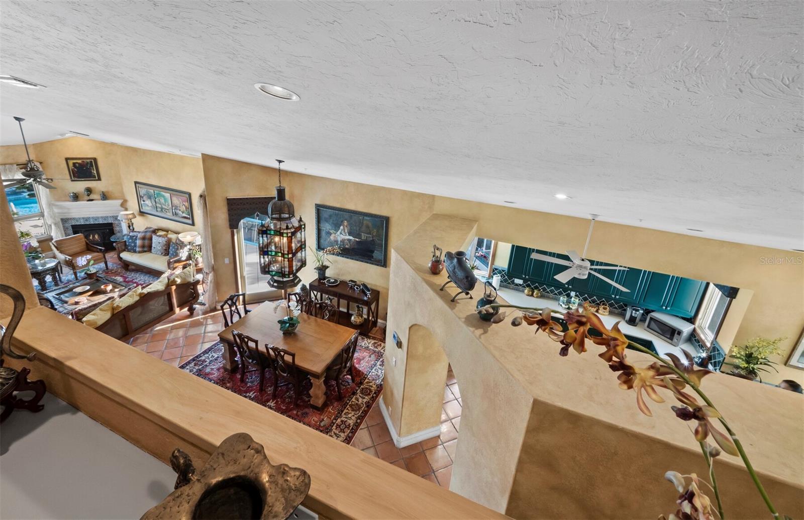 Image 35 of 59 For 360 Gulf Of Mexico Drive 333