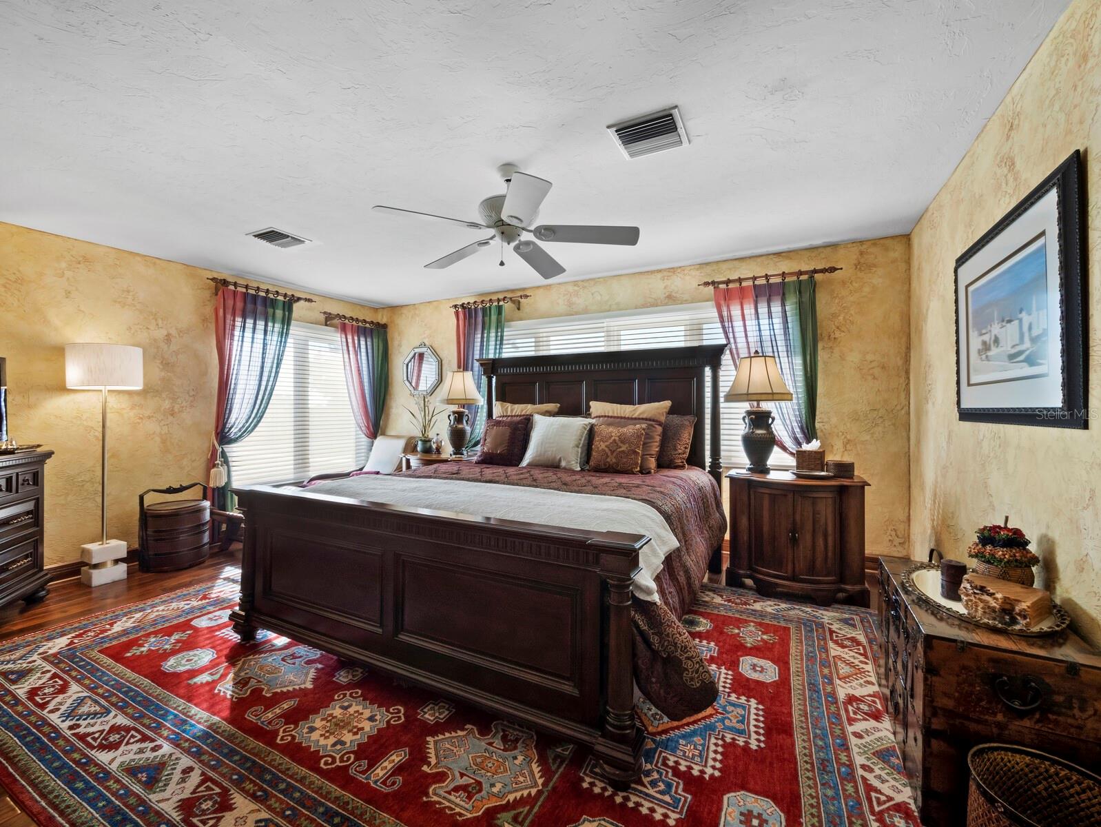 Image 36 of 59 For 360 Gulf Of Mexico Drive 333