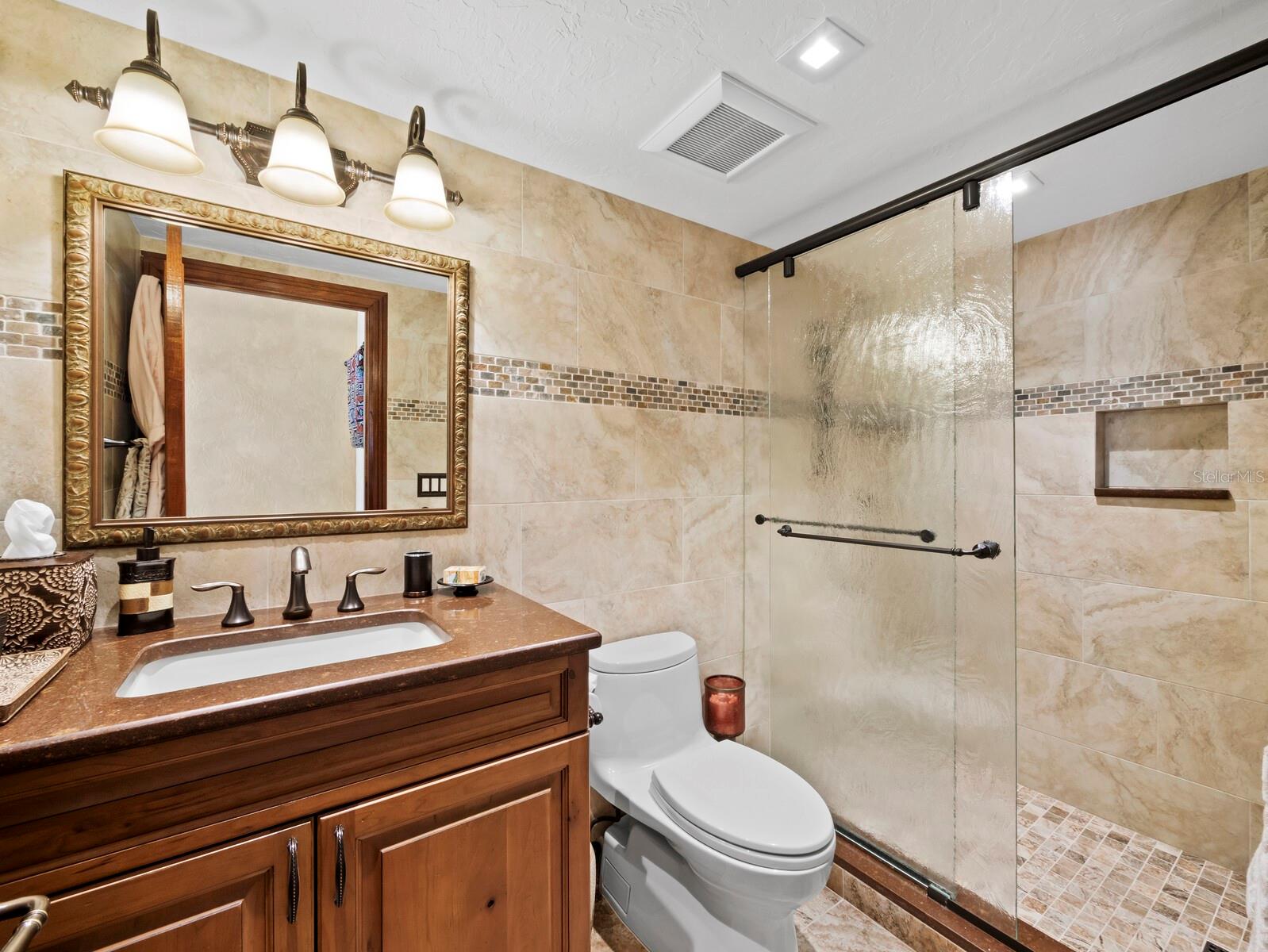 Image 41 of 59 For 360 Gulf Of Mexico Drive 333