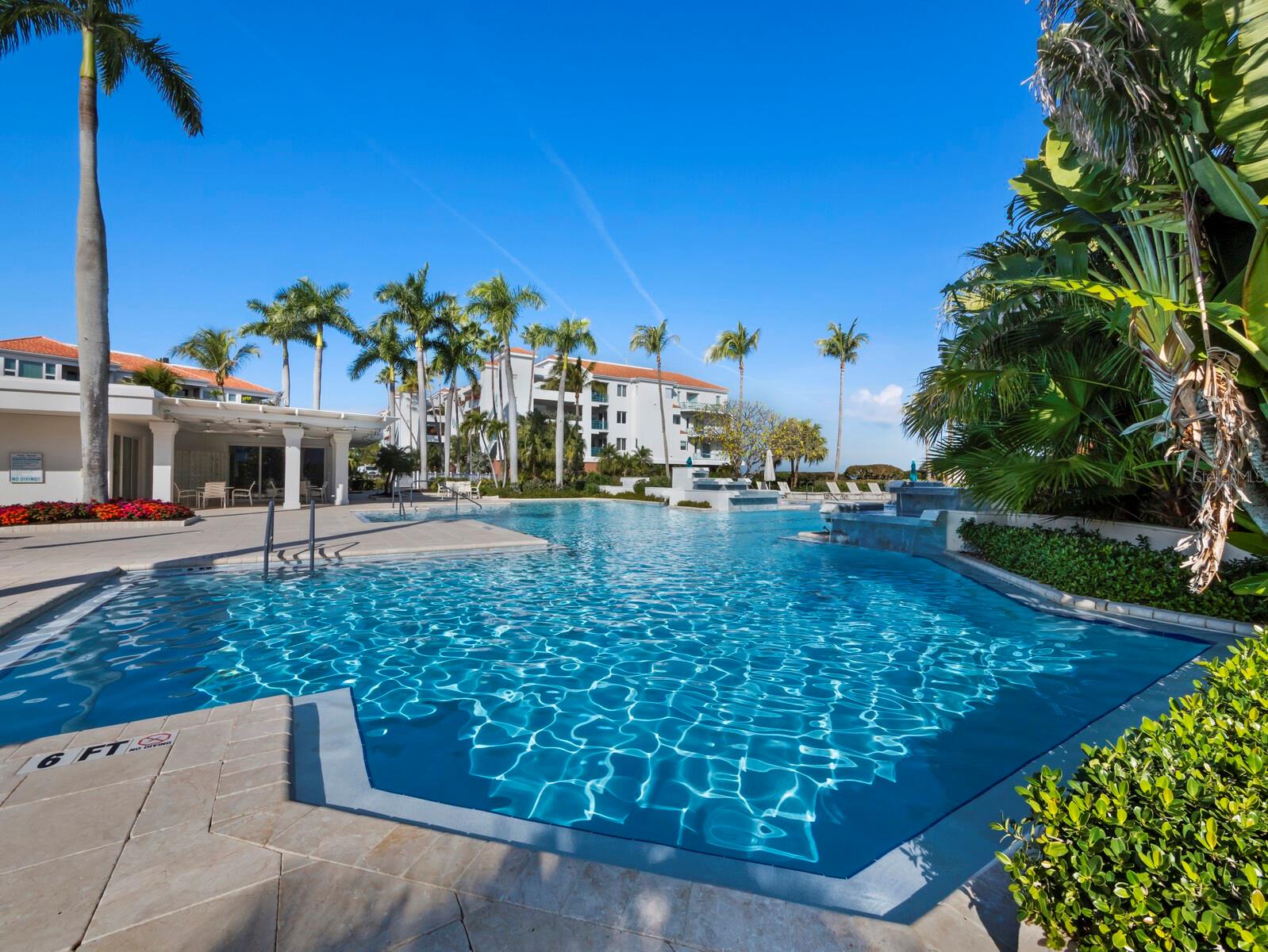 Image 51 of 59 For 360 Gulf Of Mexico Drive 333