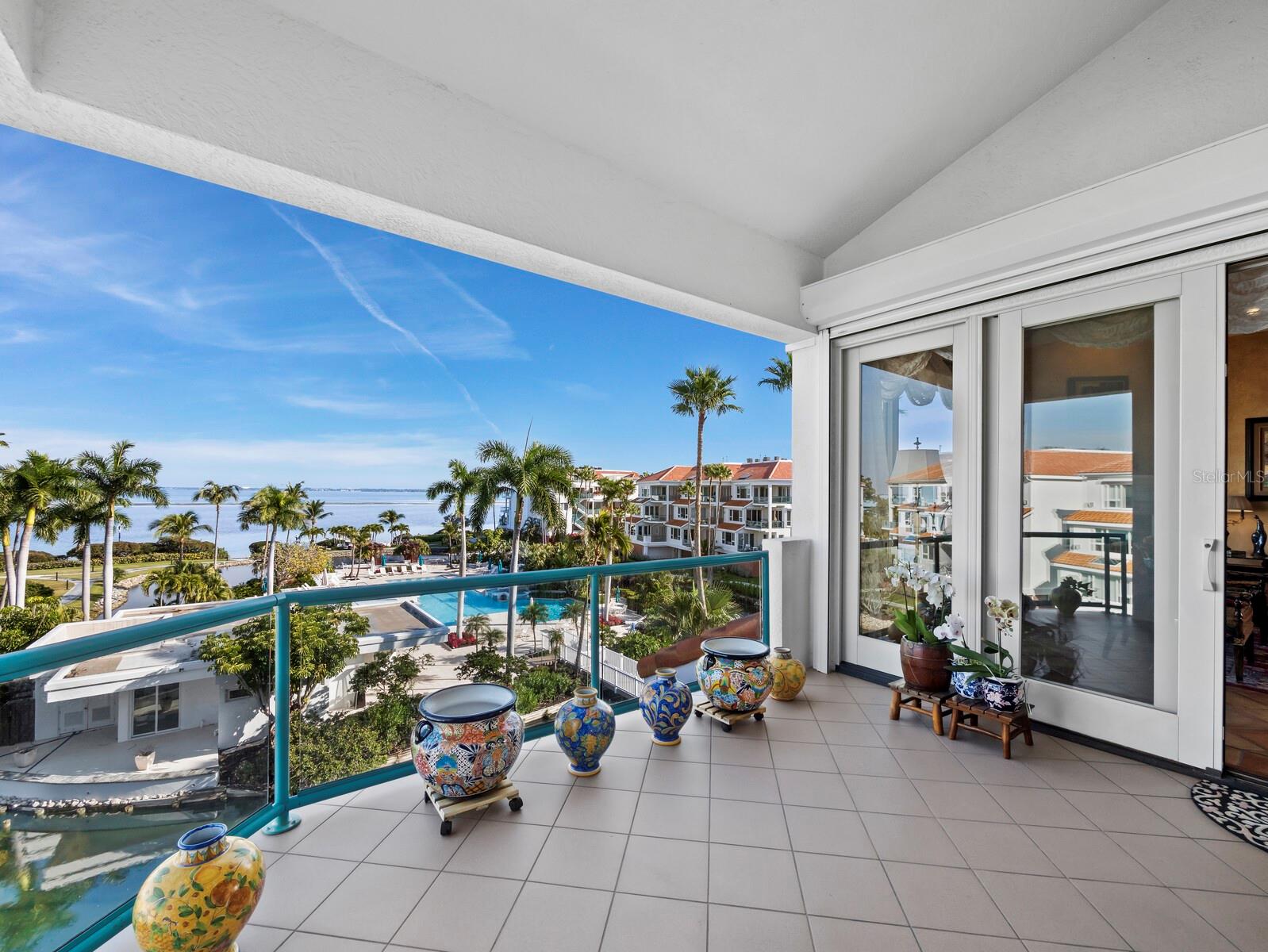 Image 9 of 59 For 360 Gulf Of Mexico Drive 333