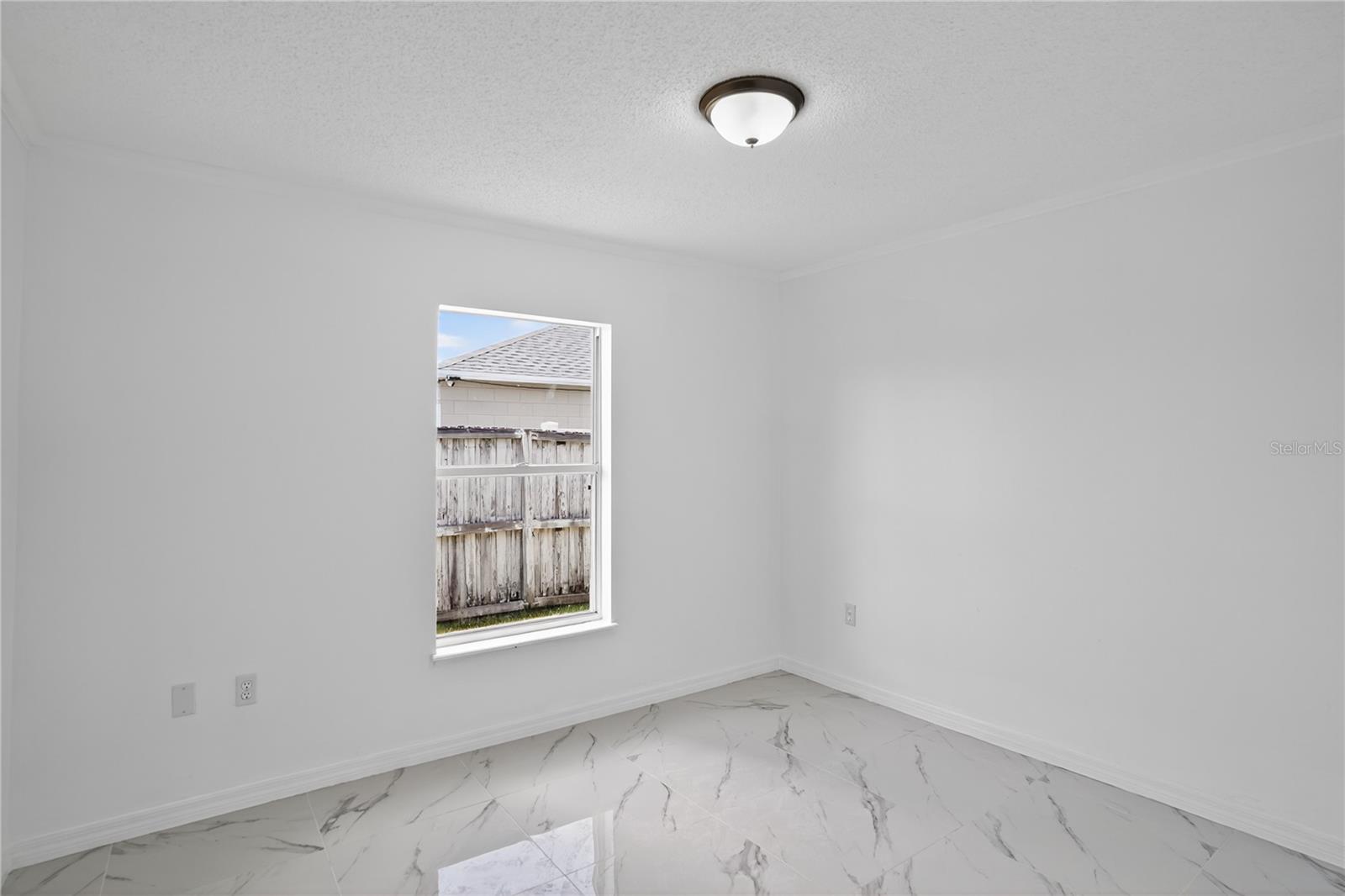 Image 8 of 30 For 1118 Perpignan Court