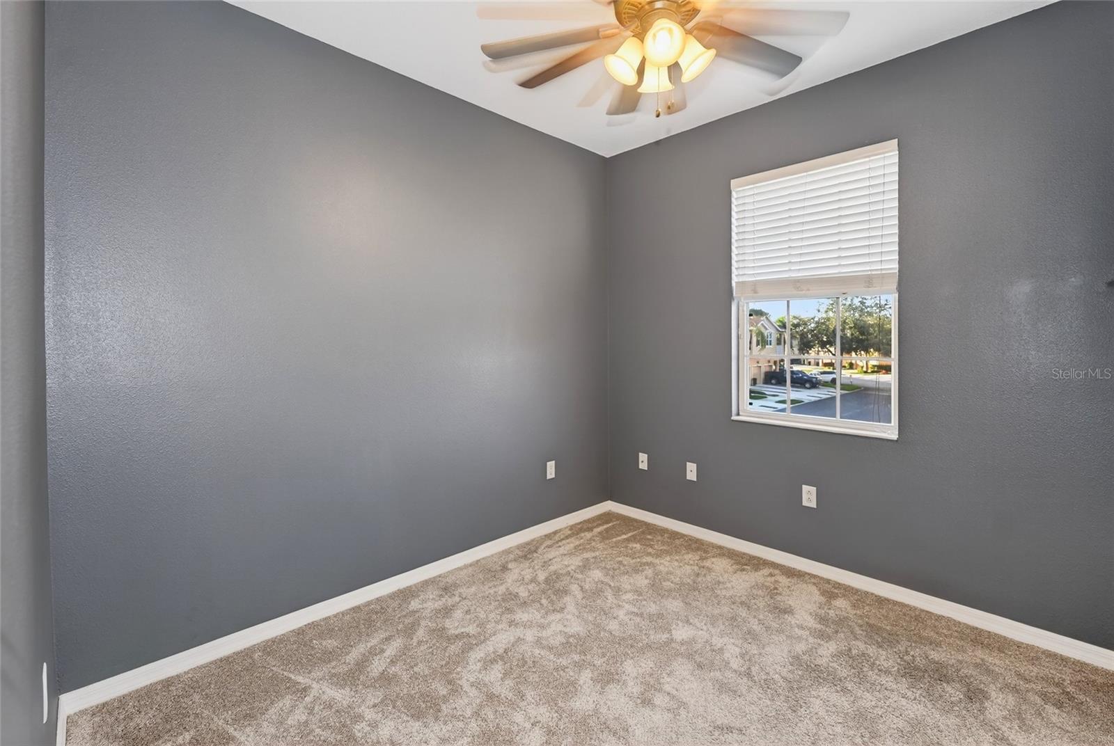 Image 17 of 27 For 3685 Parkridge Circle 8-203