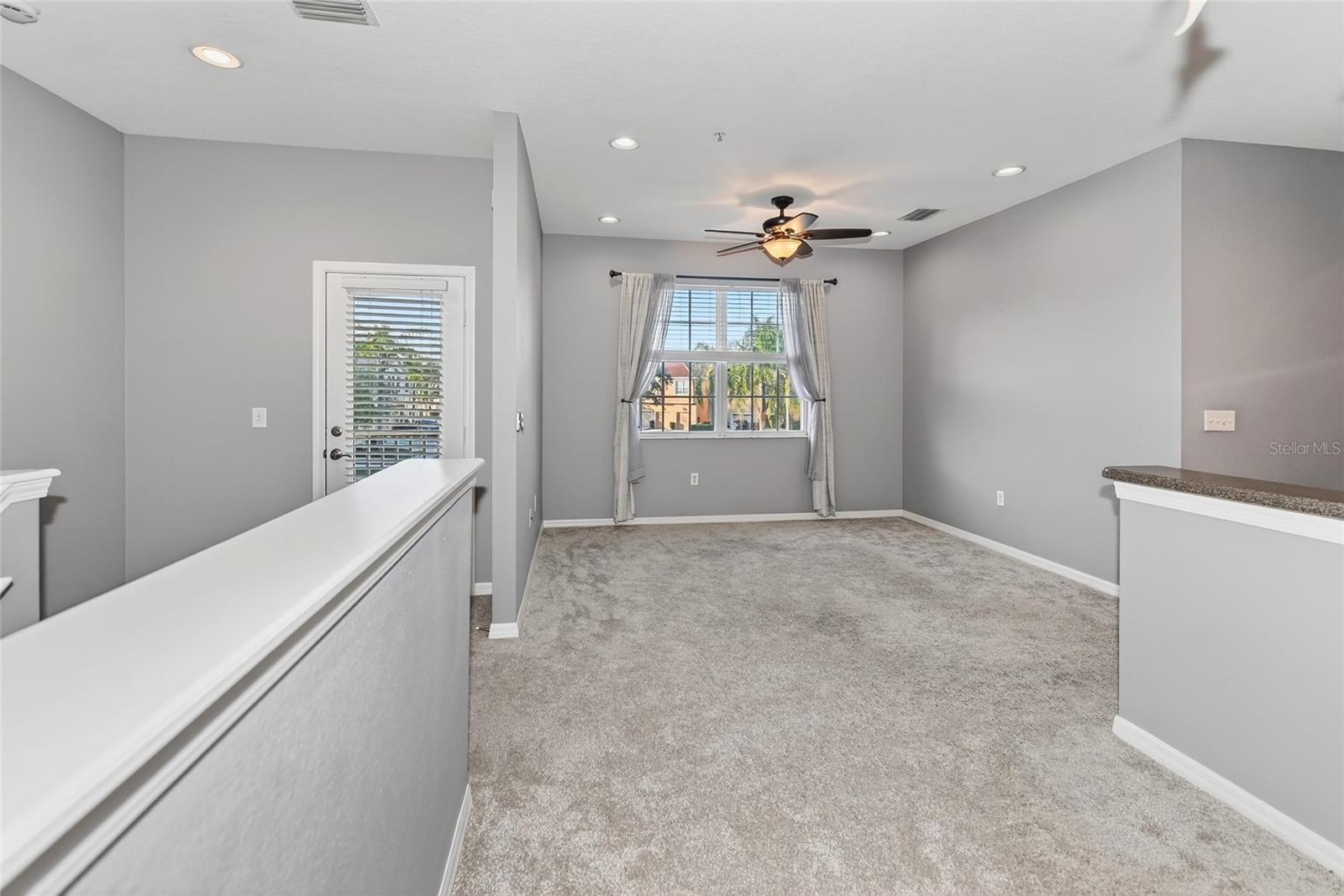 Image 7 of 27 For 3685 Parkridge Circle 8-203