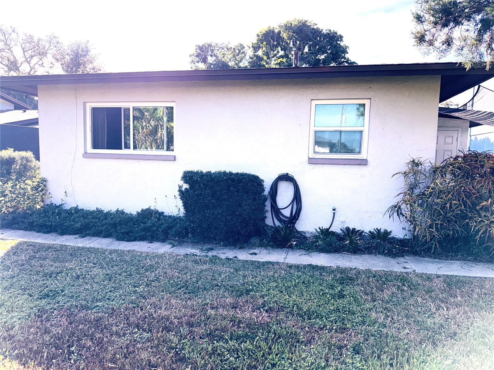 Image 12 of 15 For 1827 Livingstone Street