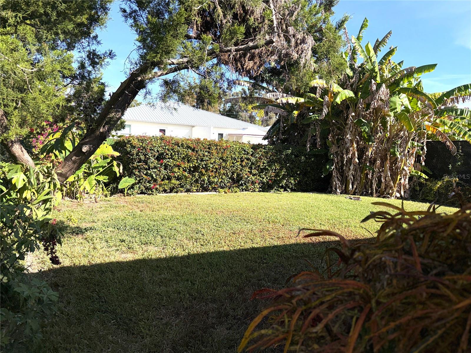 Image 13 of 15 For 1827 Livingstone Street