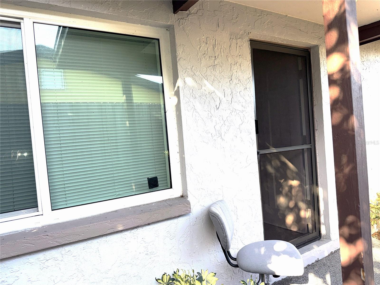 Image 3 of 15 For 1827 Livingstone Street