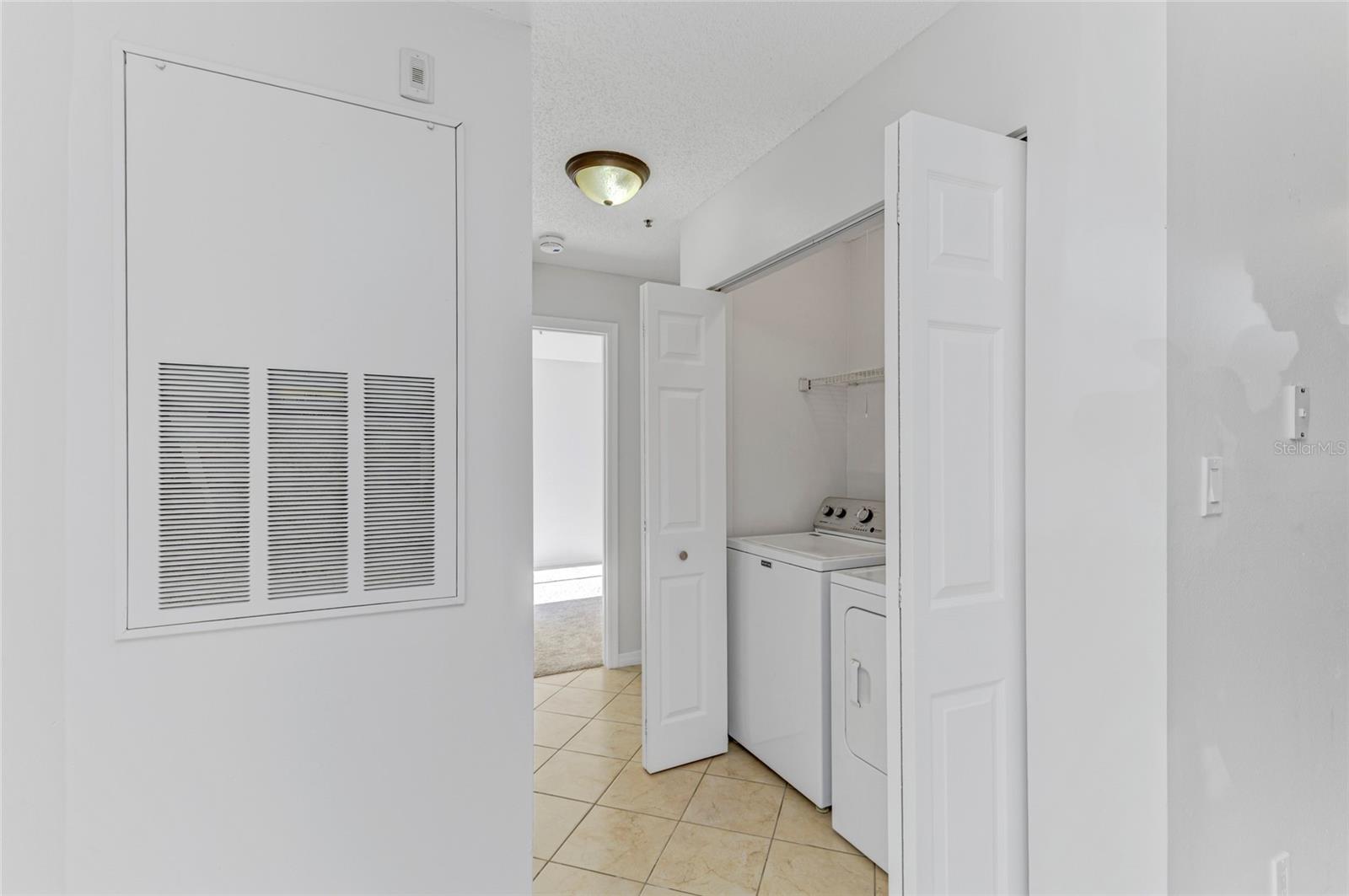 Image 20 of 49 For 4045 Crockers Lake Boulevard 2215