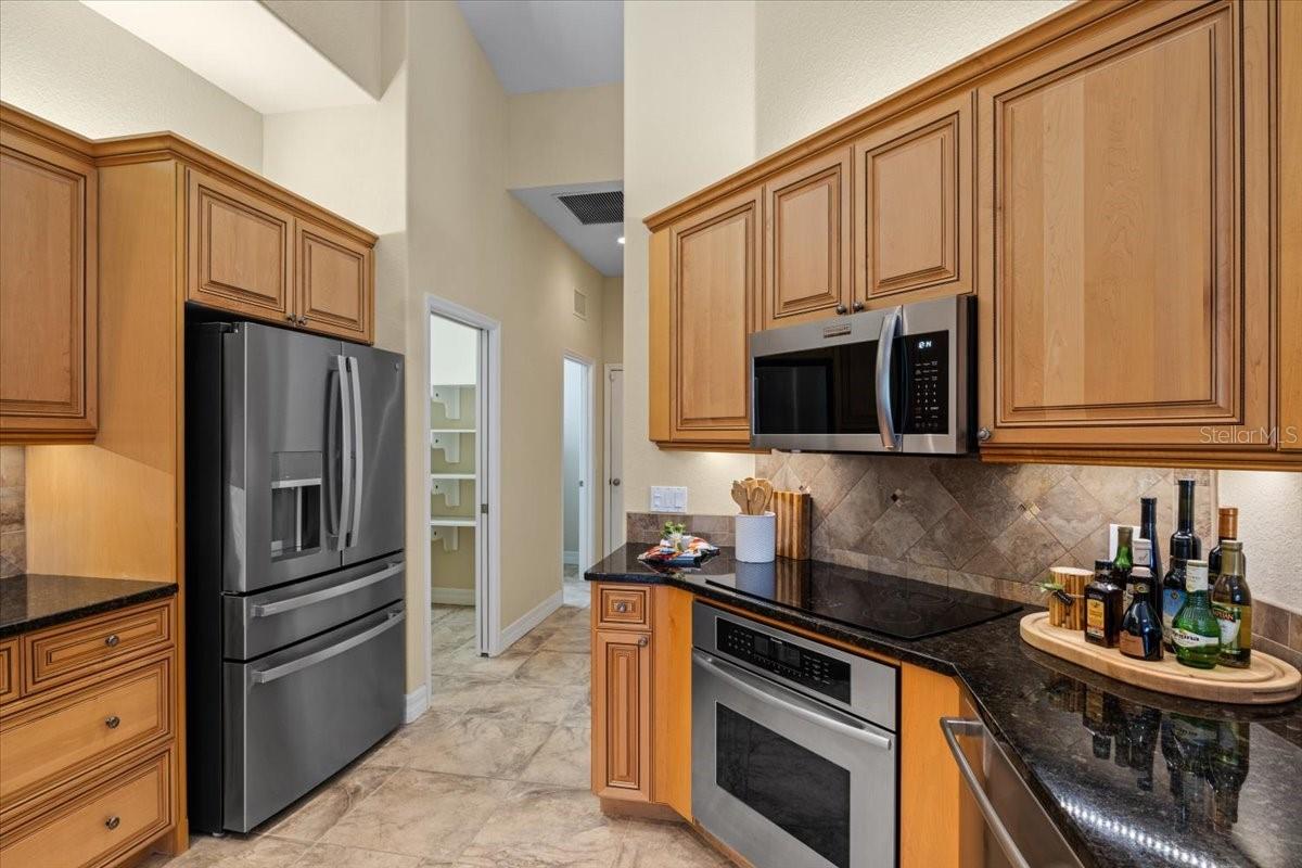 Image 17 of 92 For 11443 Savannah Lakes Drive