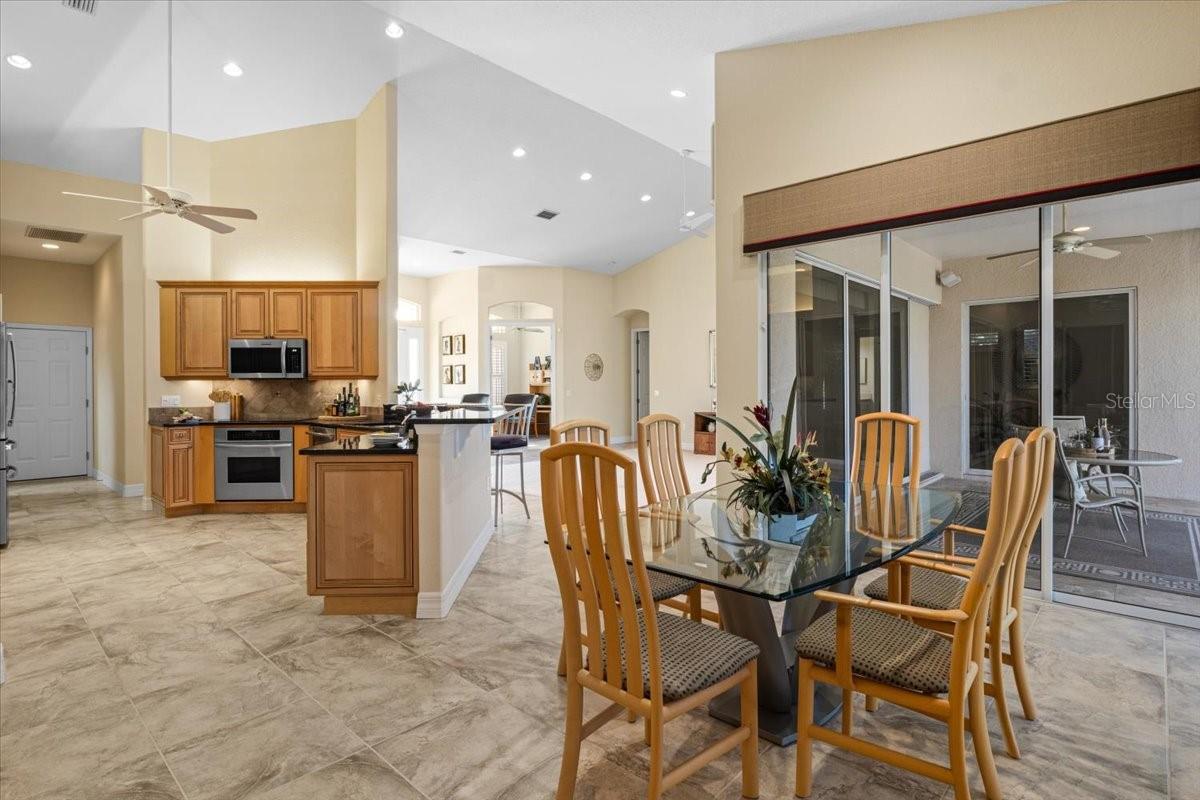 Image 22 of 92 For 11443 Savannah Lakes Drive