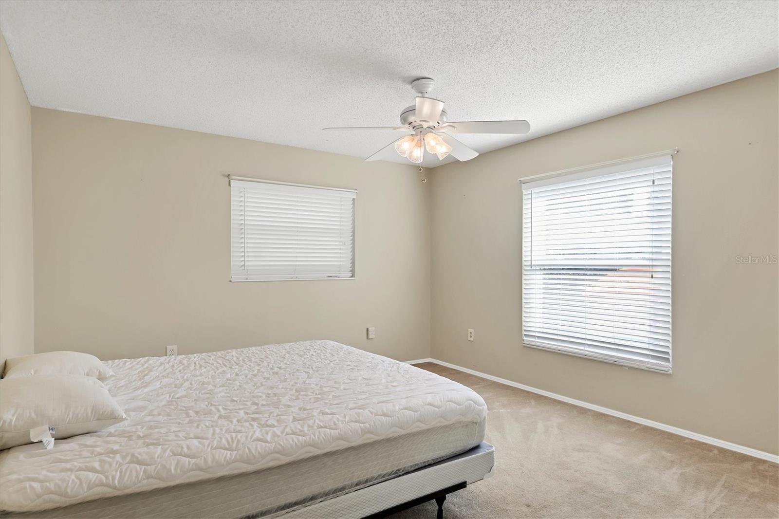 Image 29 of 76 For 2105 39th Street W