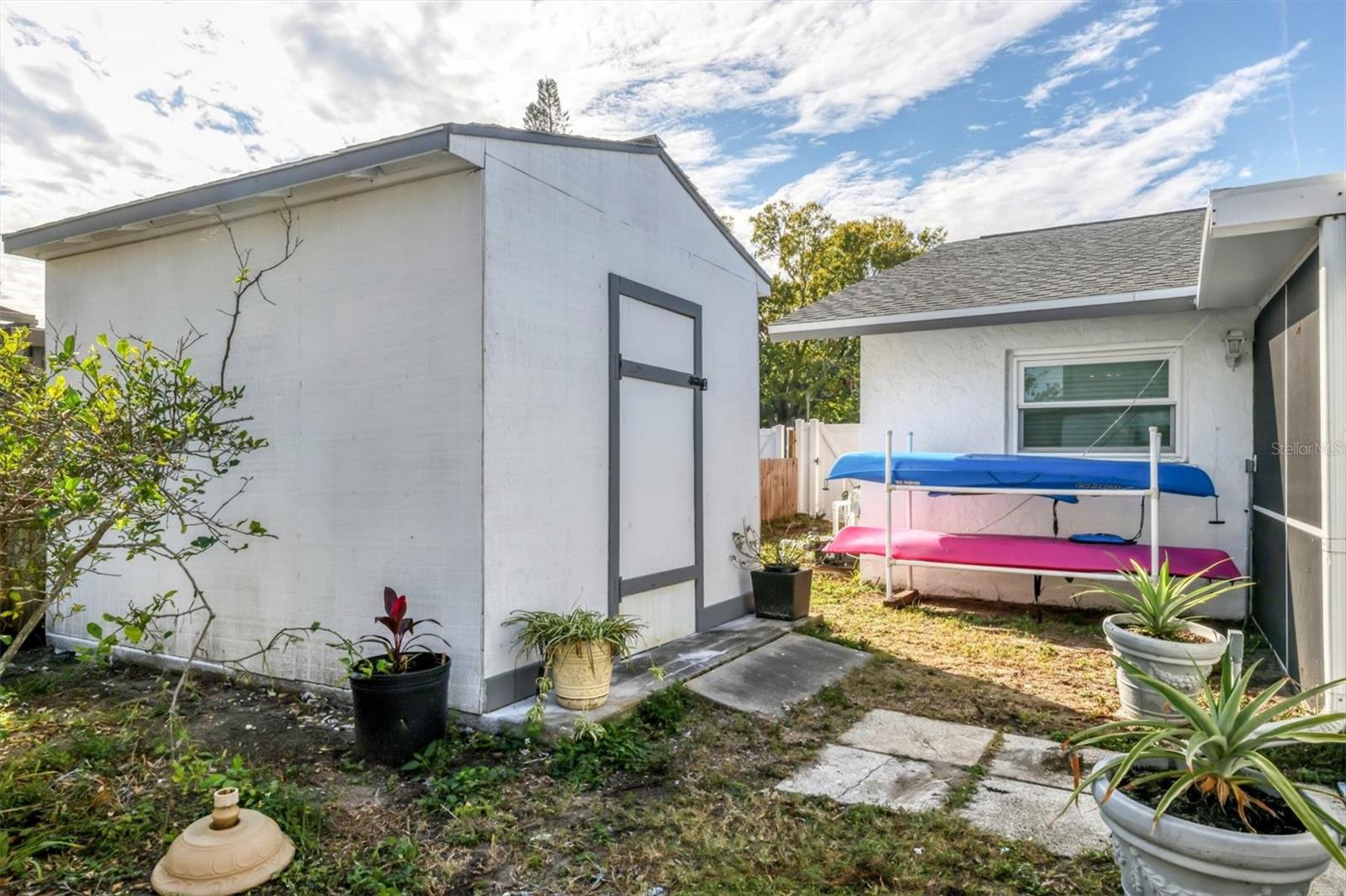 Image 40 of 76 For 2105 39th Street W