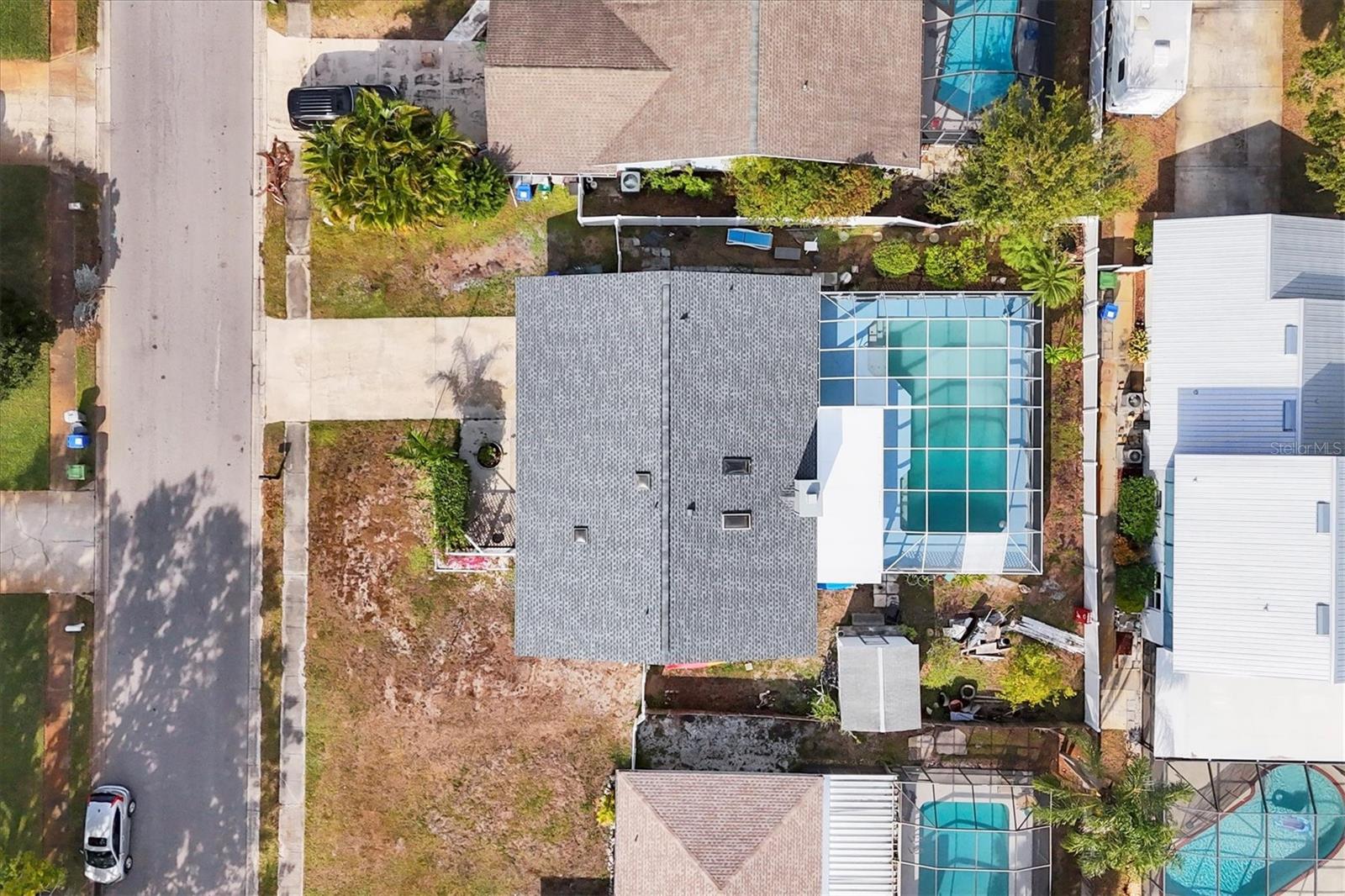 Image 41 of 76 For 2105 39th Street W