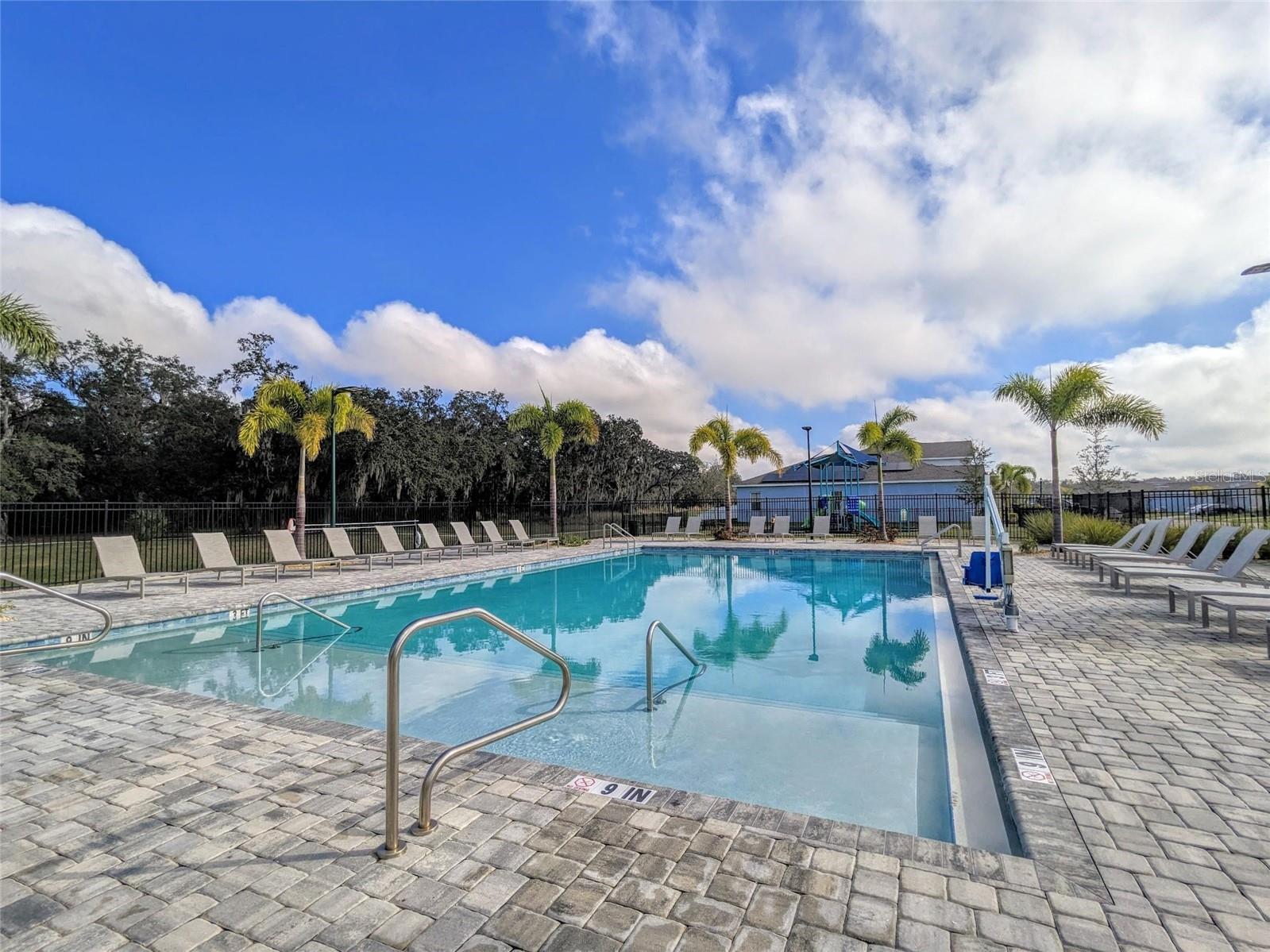 Image 27 of 33 For 6205 114th Avenue E