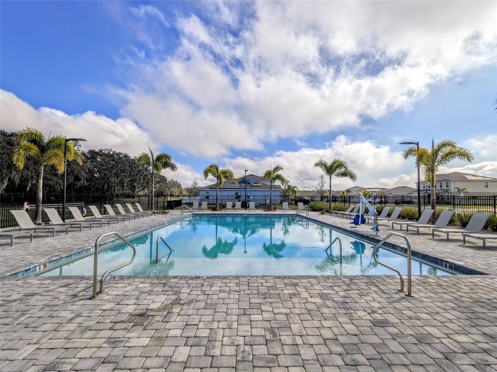 Image 28 of 33 For 6205 114th Avenue E