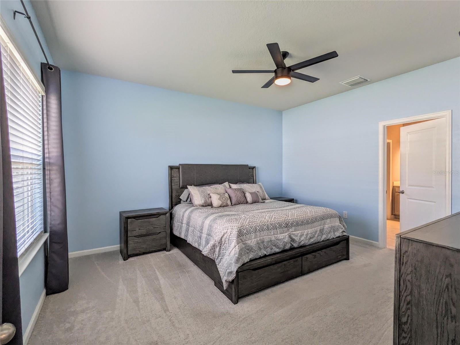 Image 9 of 33 For 6205 114th Avenue E