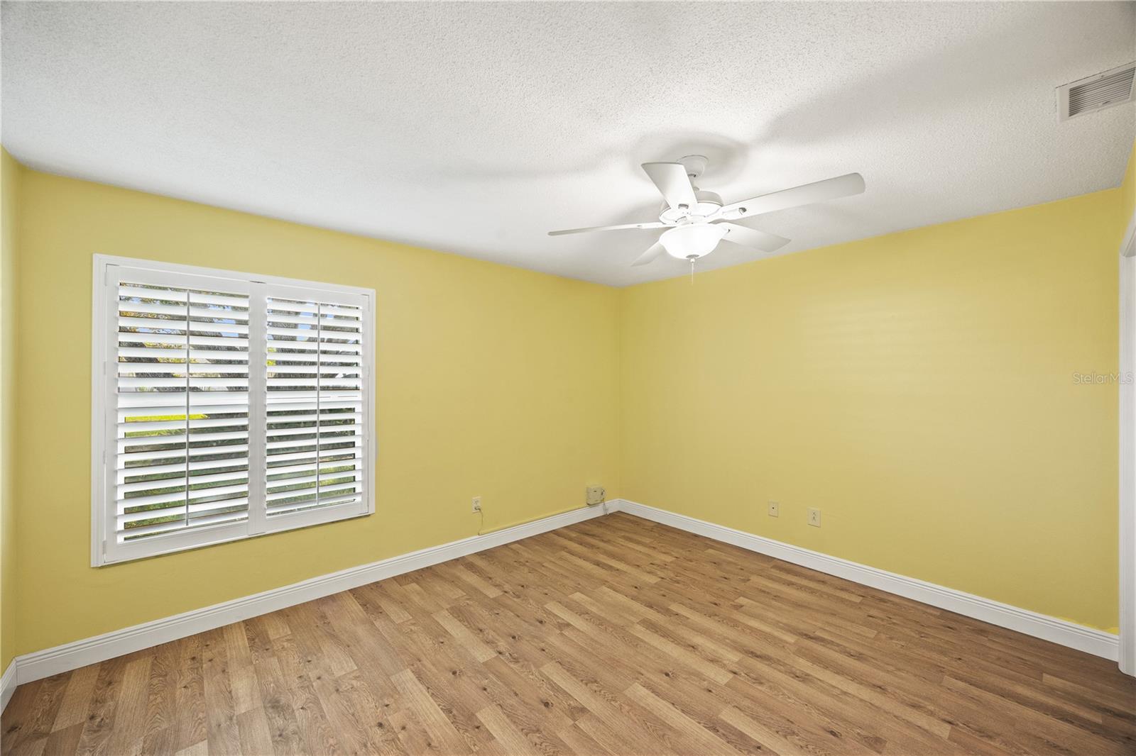 Image 14 of 25 For 6509 10th Avenue W