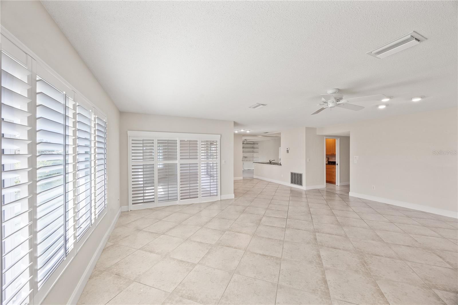 Image 5 of 25 For 6509 10th Avenue W