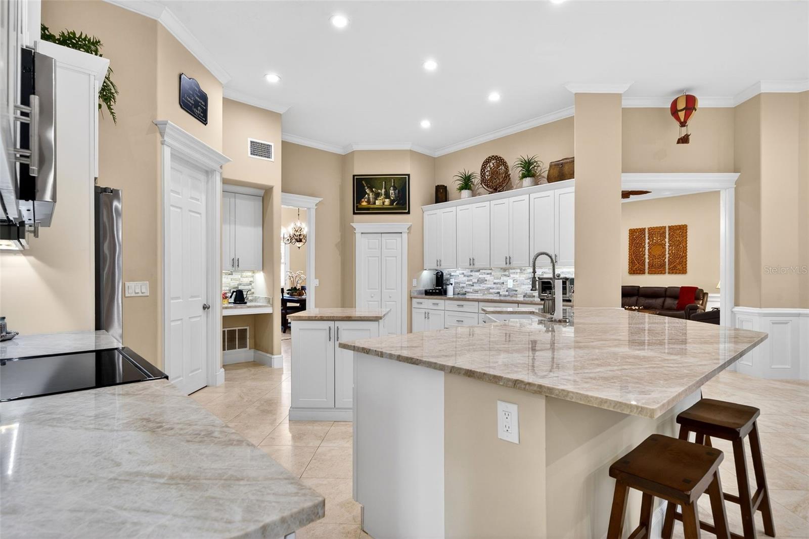 Image 13 of 49 For 6677 Mandarin Road