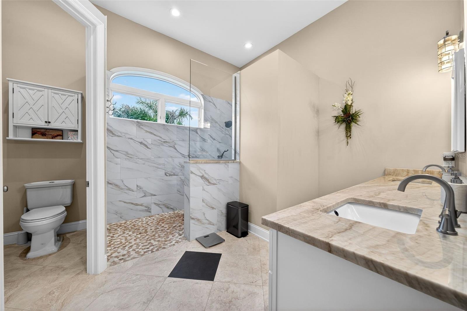 Image 18 of 49 For 6677 Mandarin Road