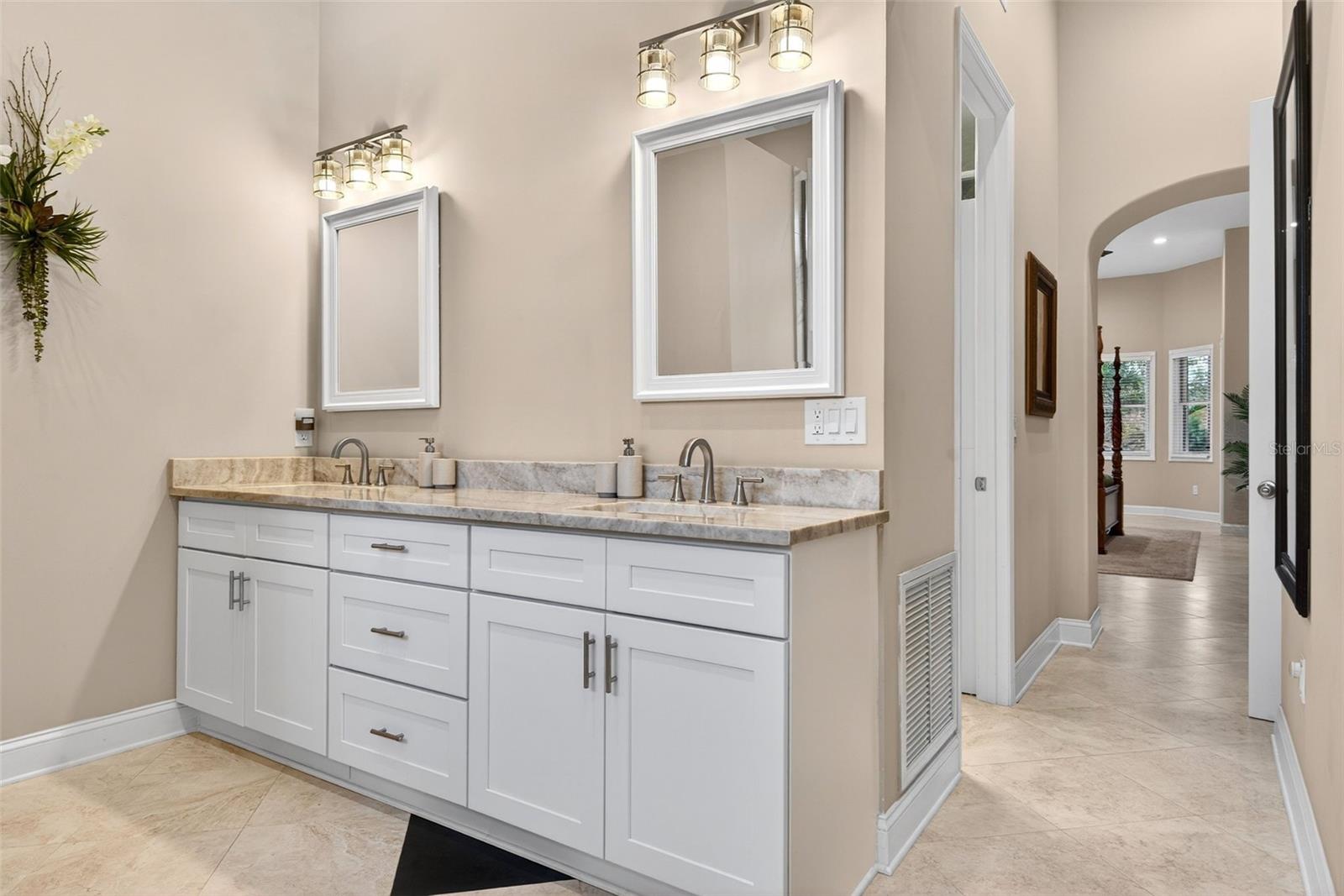 Image 19 of 49 For 6677 Mandarin Road